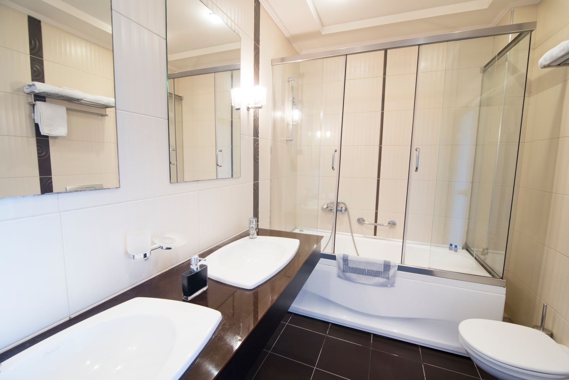 Mistral Seaside Hotel