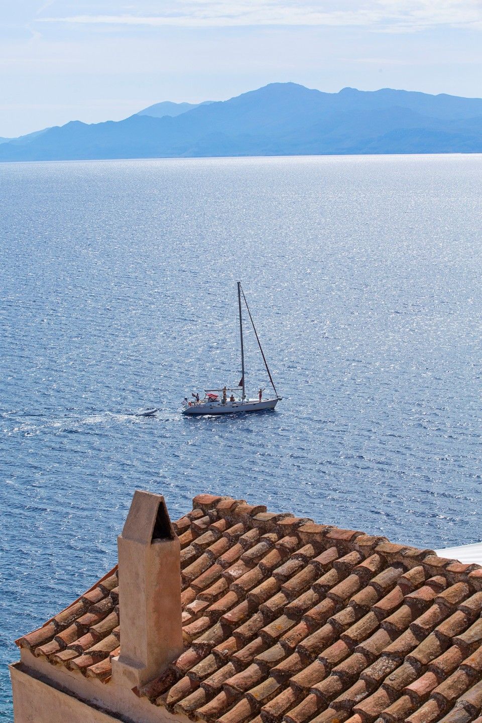 Moni Emvasis Luxury Suites