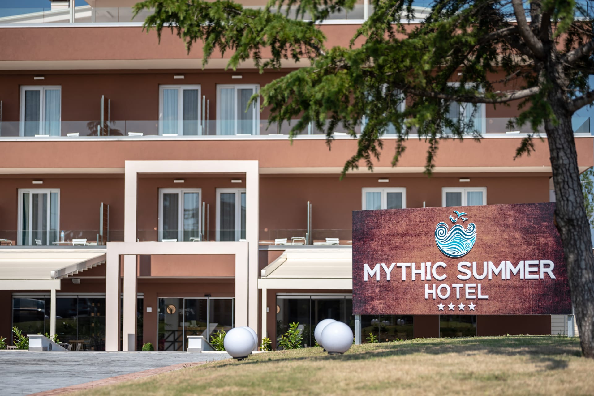Mythic Summer Hotel