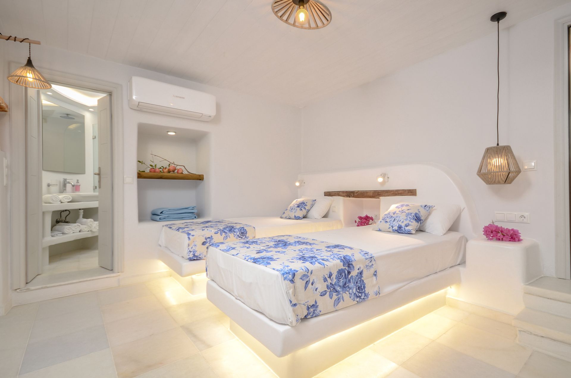 Naxian Queen Luxury Villas & Suites