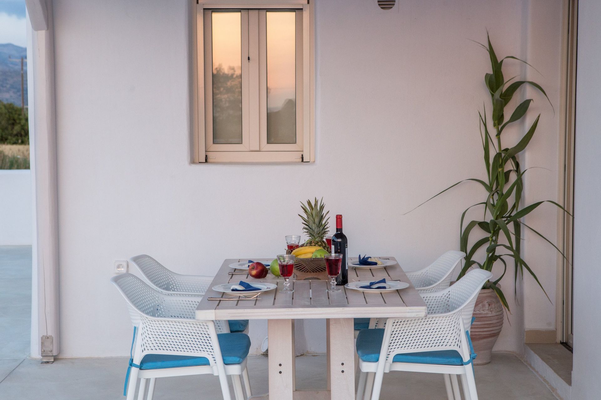 Naxian Lounge Villas