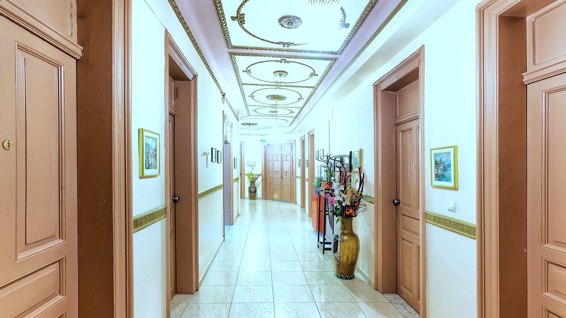 Nea Metropolis Hotel