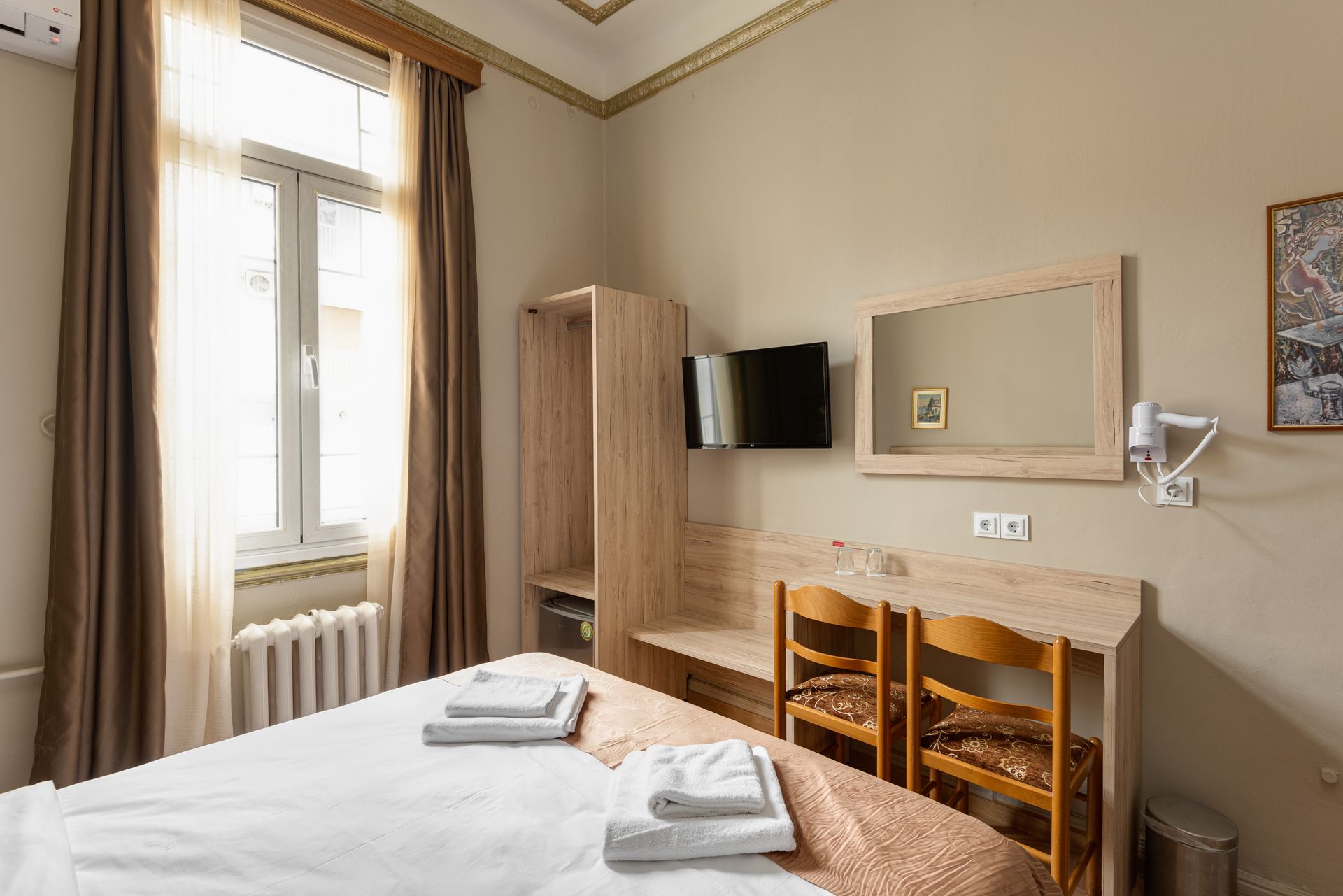 Nea Metropolis Hotel