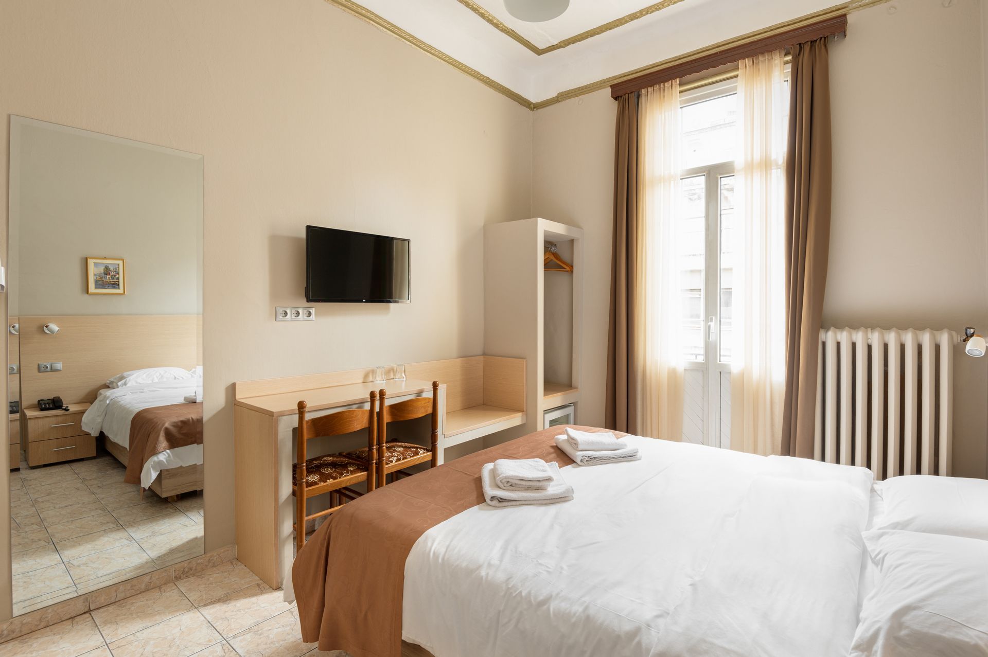 Nea Metropolis Hotel