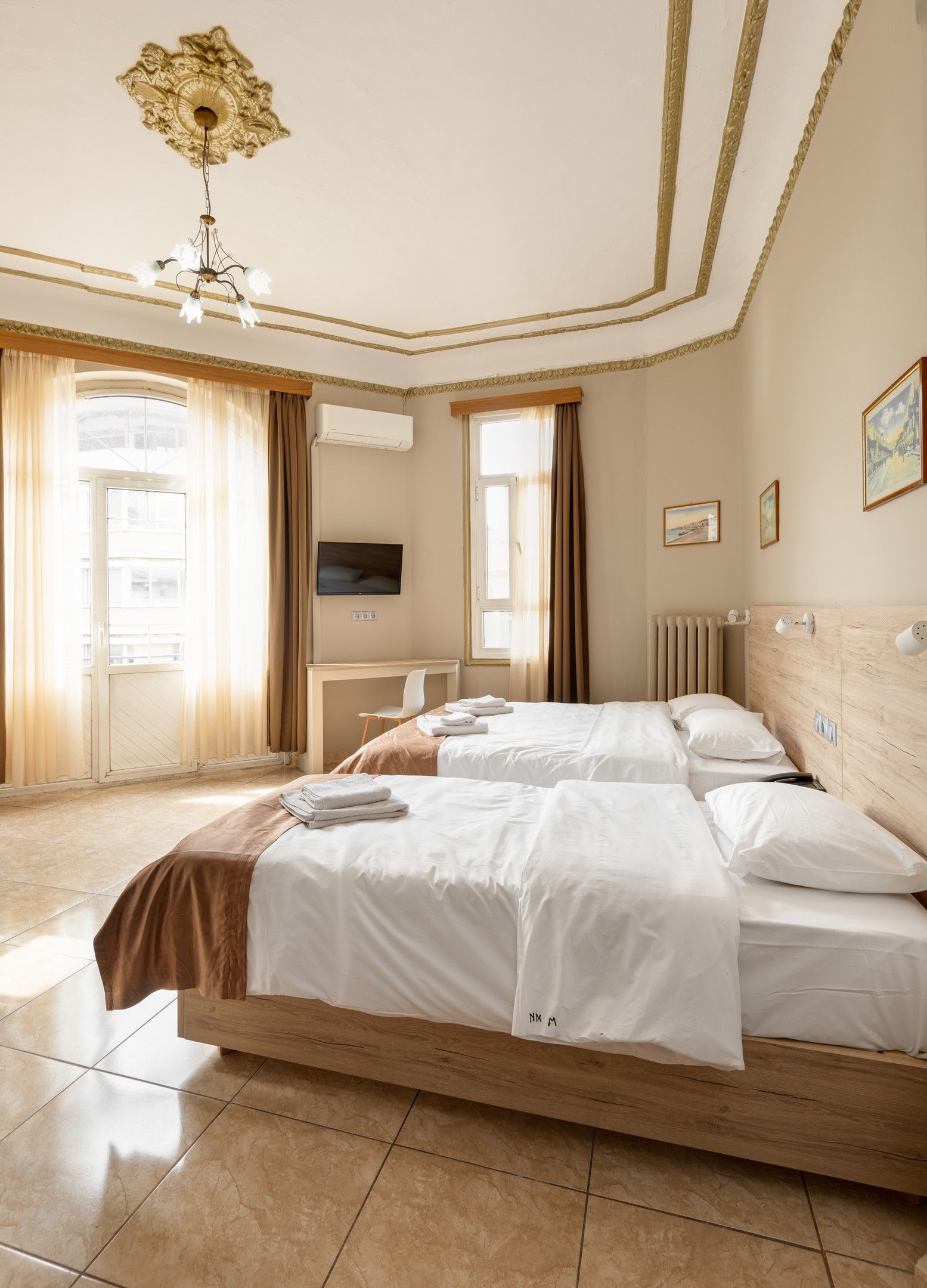 Nea Metropolis Hotel