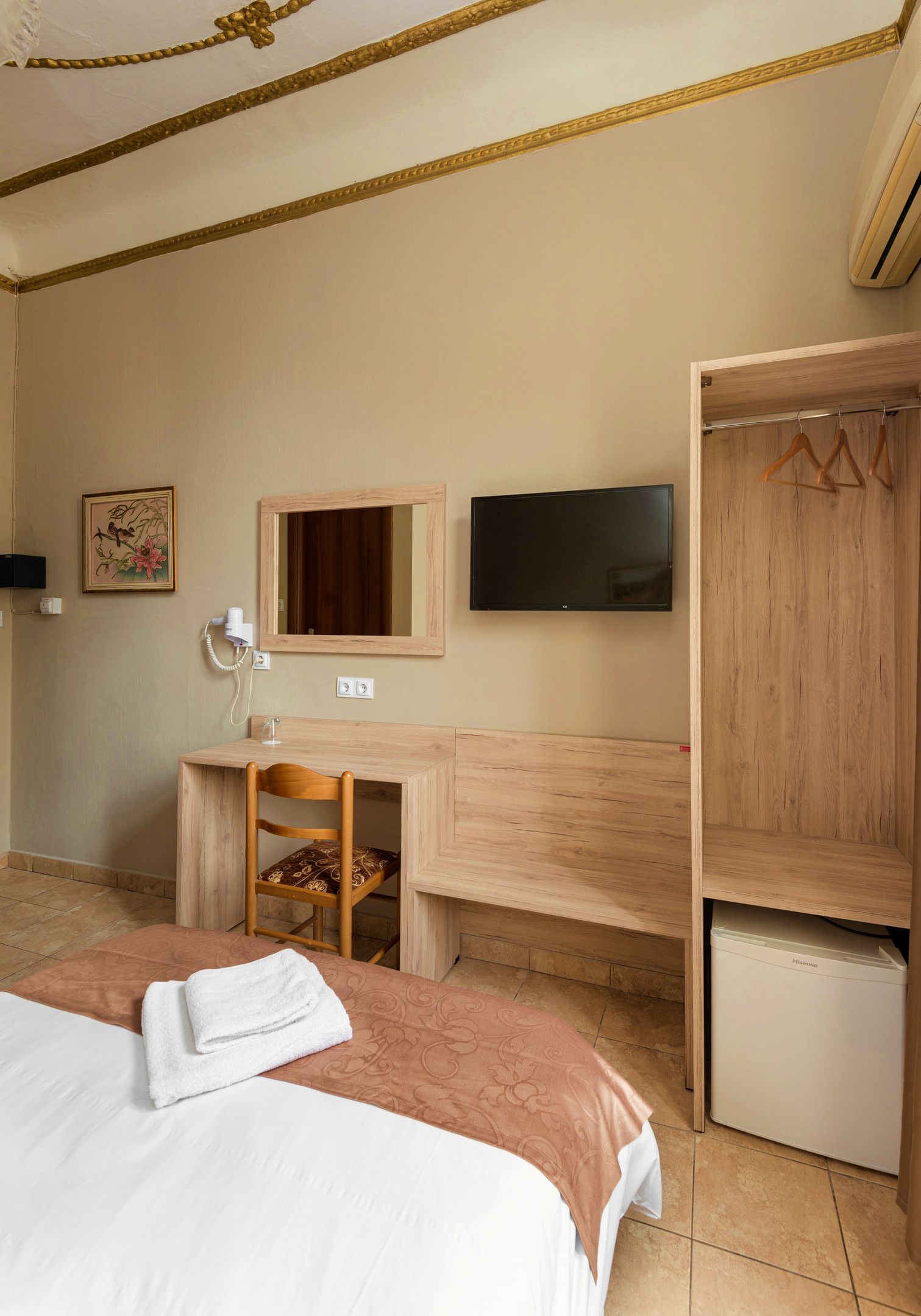 Nea Metropolis Hotel