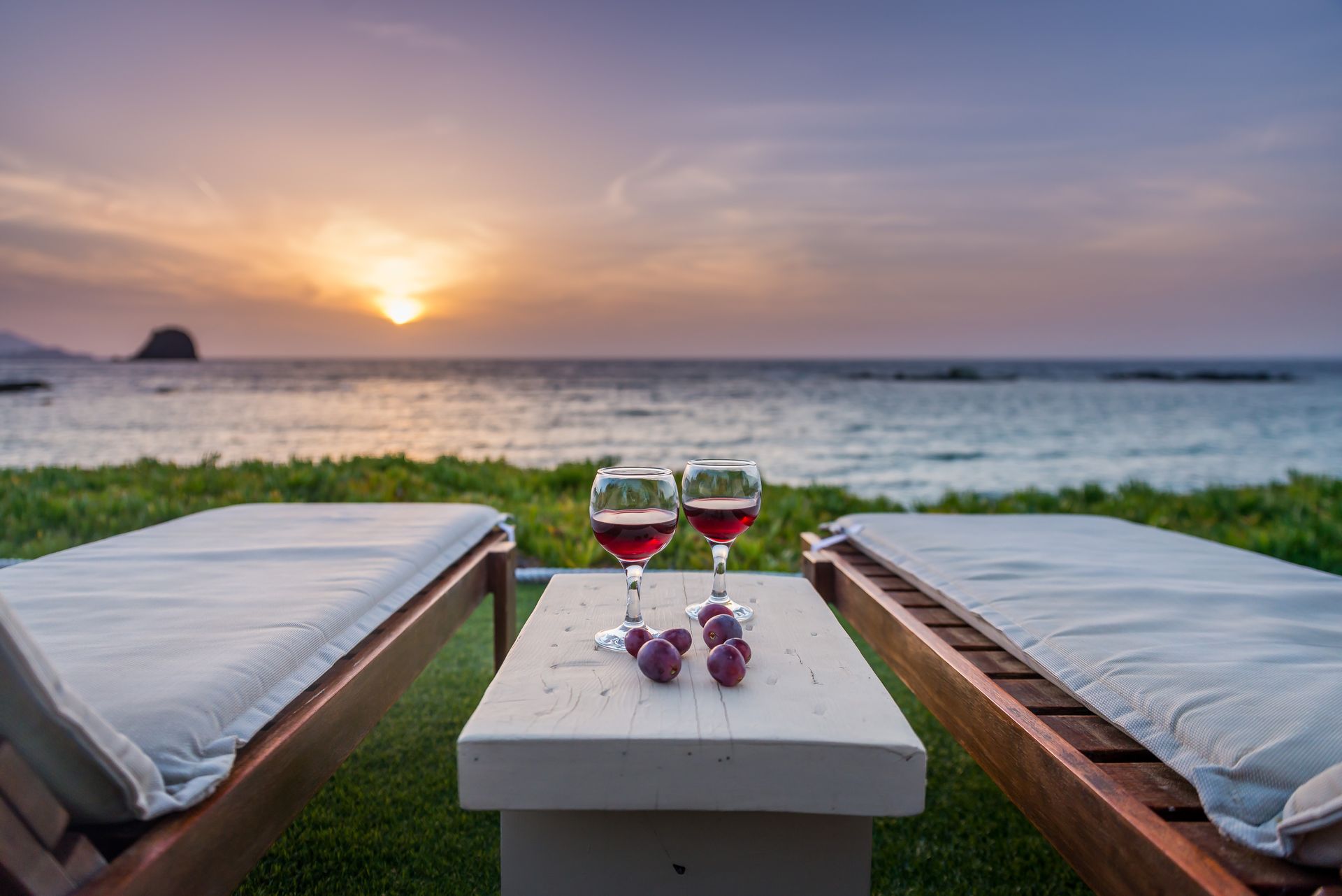 Niki Savvas Studios & Suites Milos