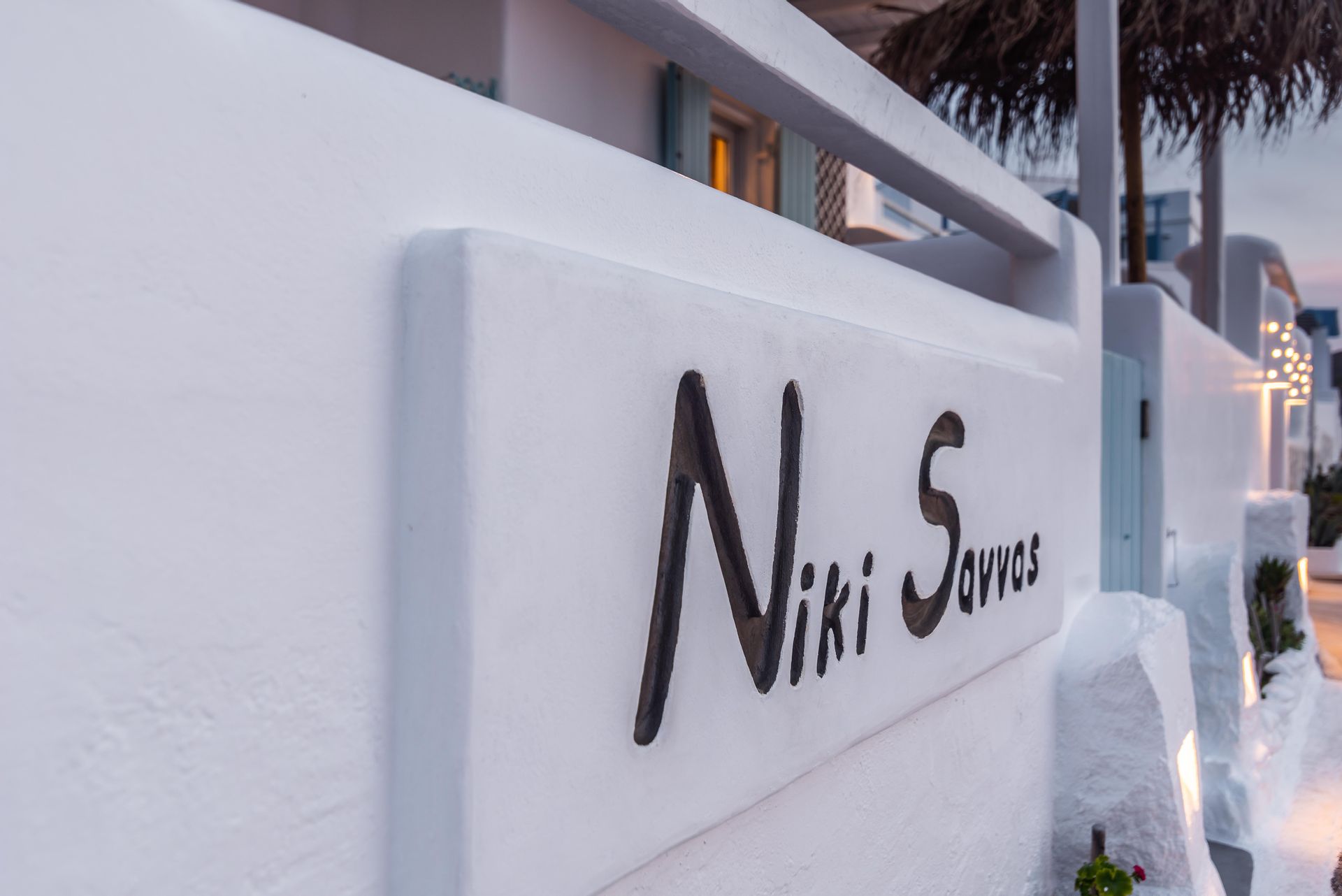 Niki Savvas Studios & Suites Milos