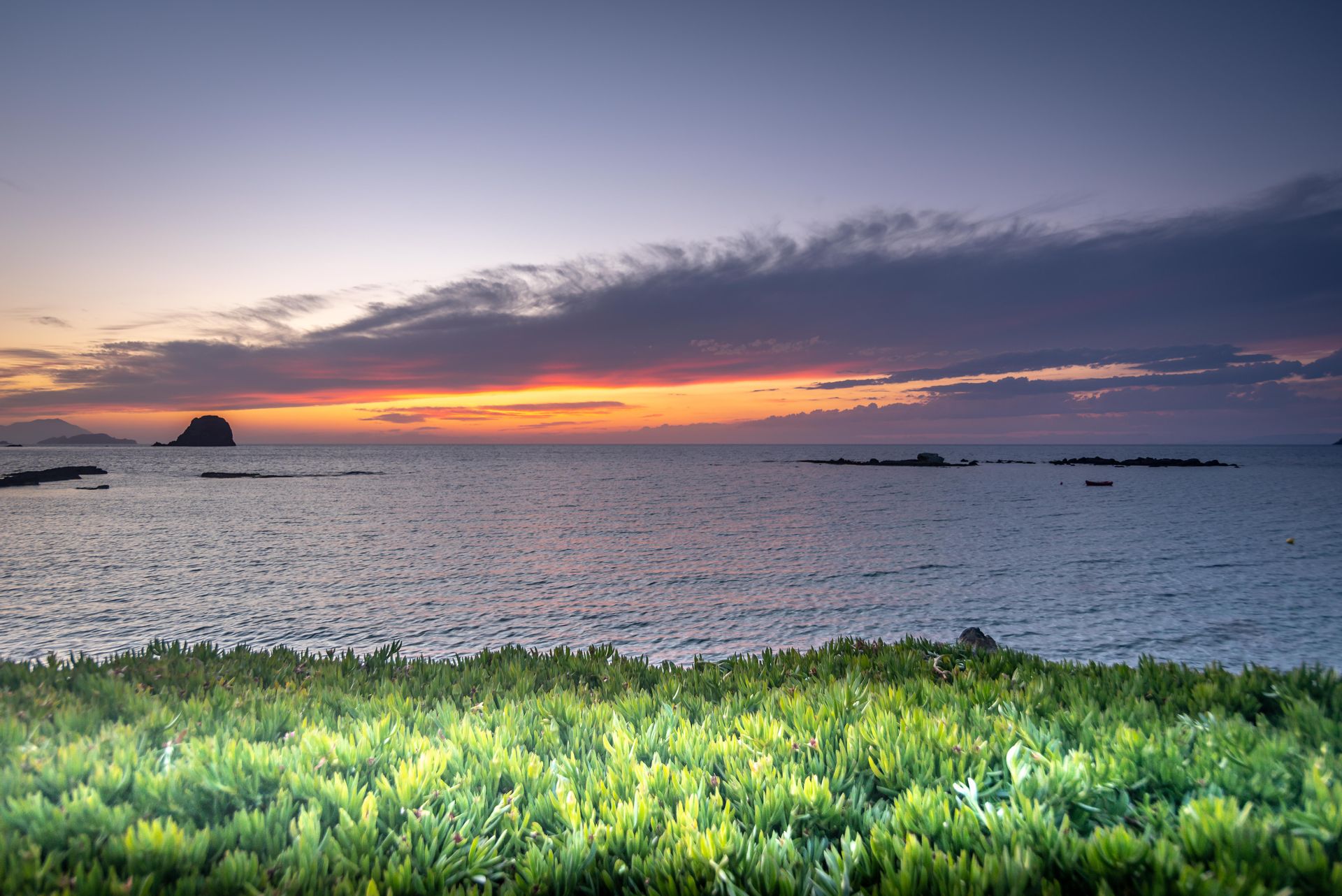 Niki Savvas Studios & Suites Milos