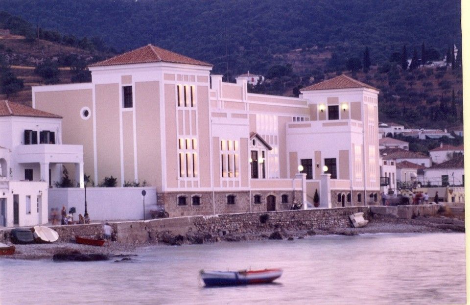 Nissia Traditional Residences