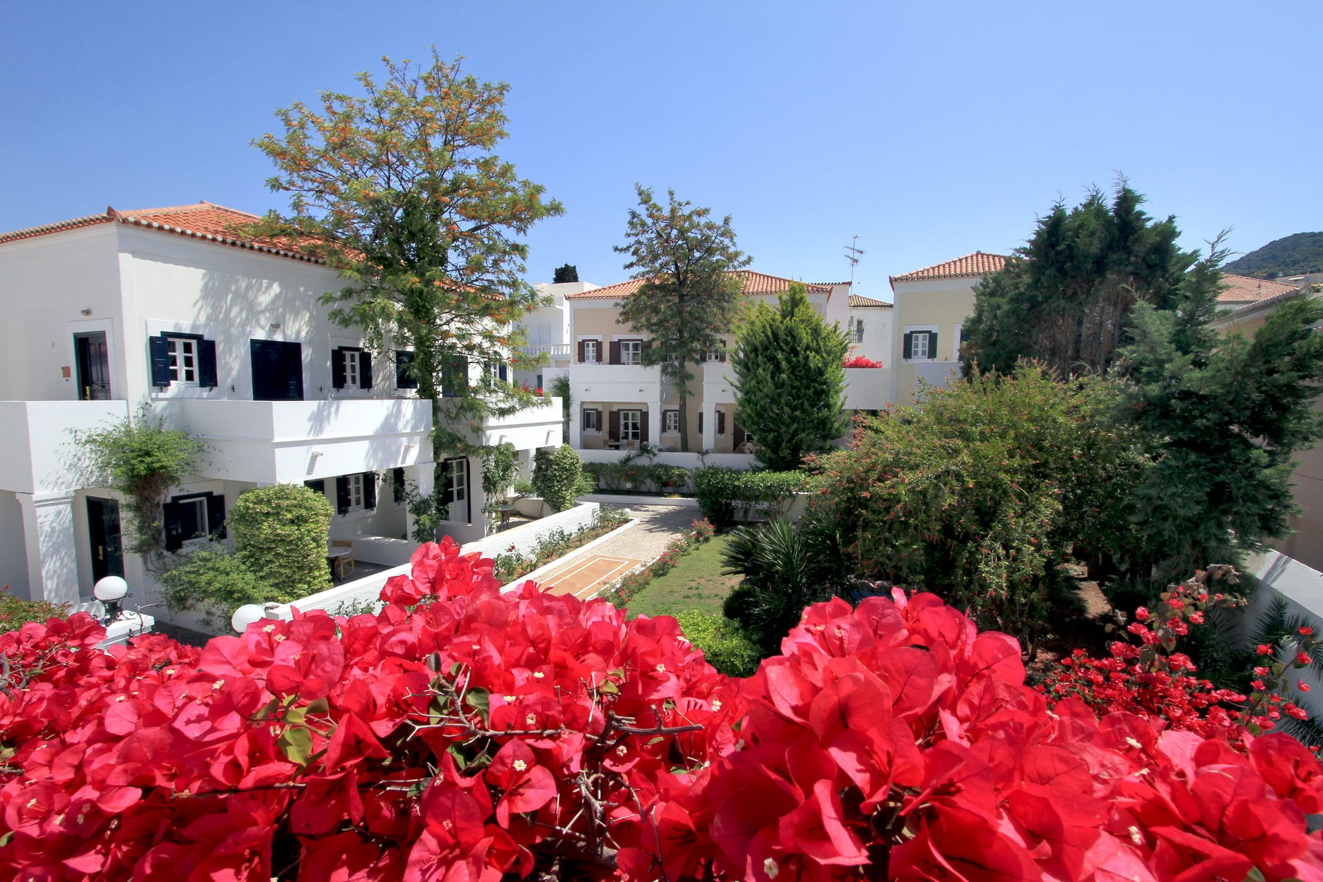 Nissia Traditional Residences