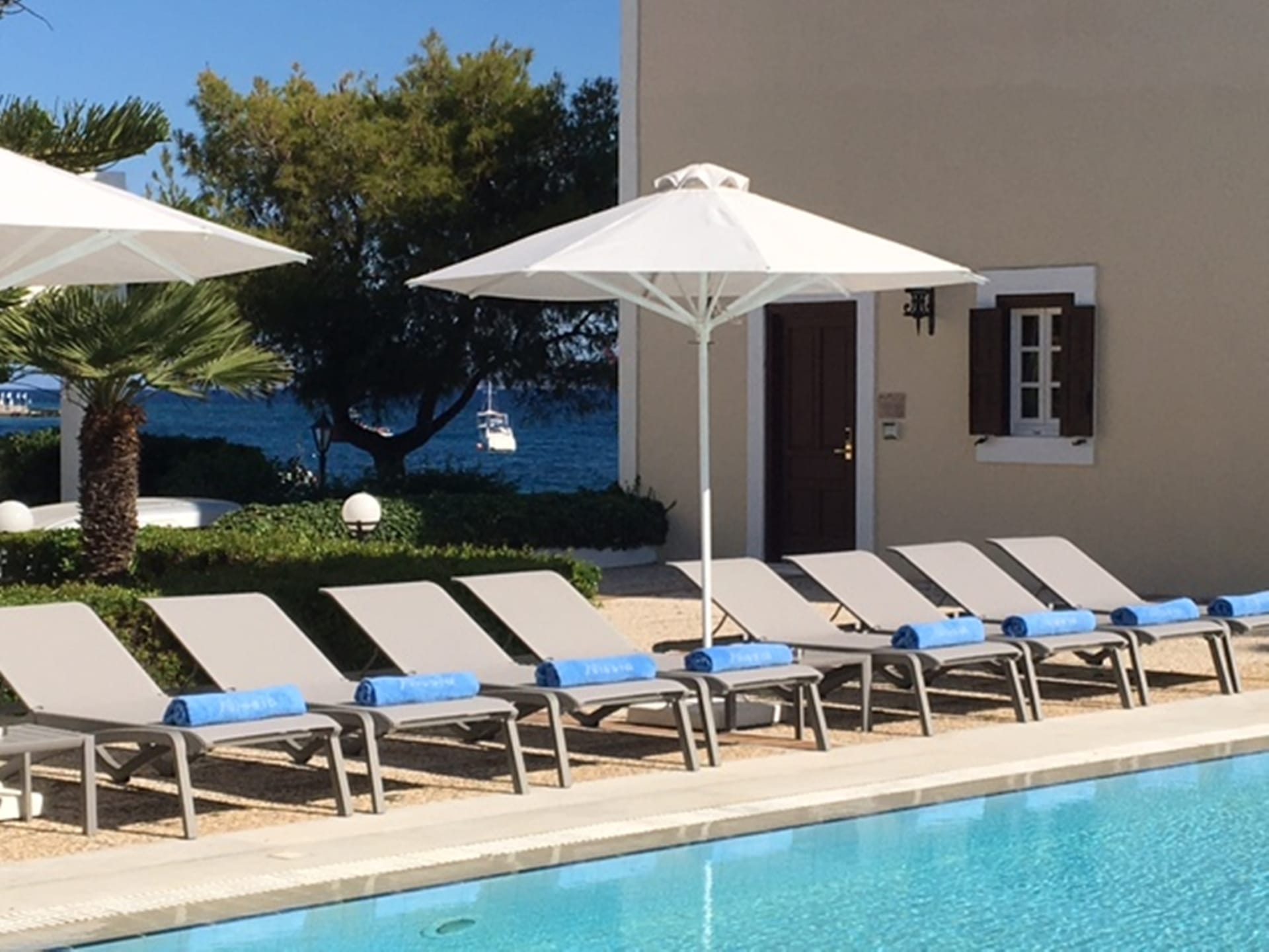 Nissia Traditional Residences