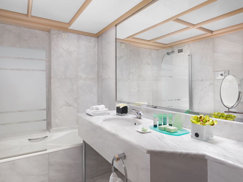 NJV Athens Plaza Hotel