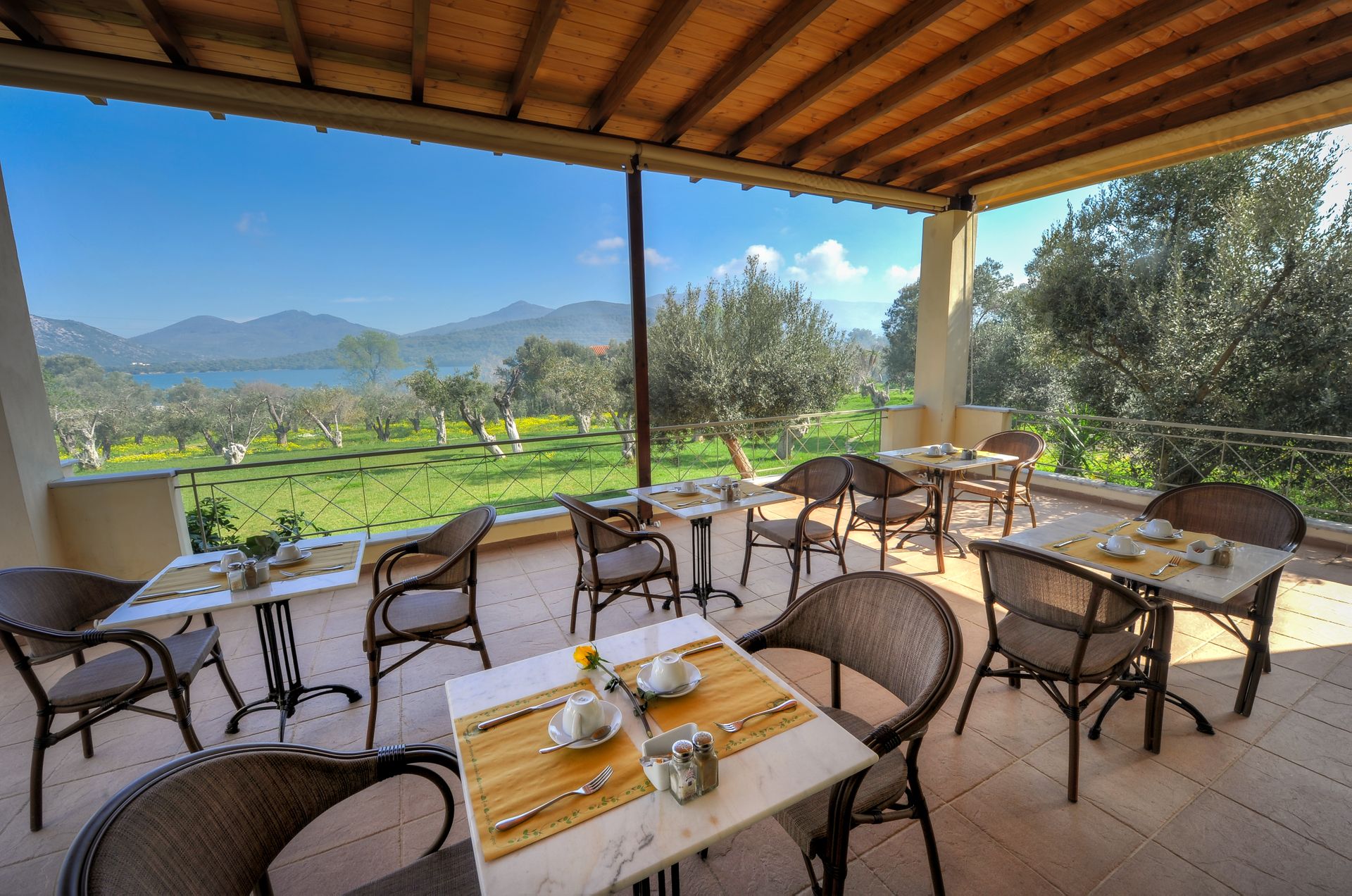 Terrace of the building(Breakfast and other meals are served in that place)