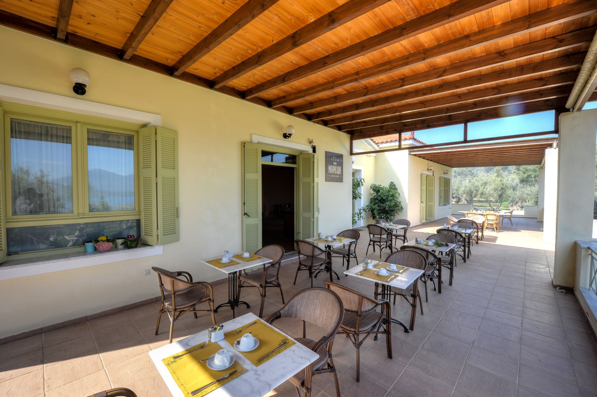 Terrace of the building(Breakfast and other meals are served in that place)