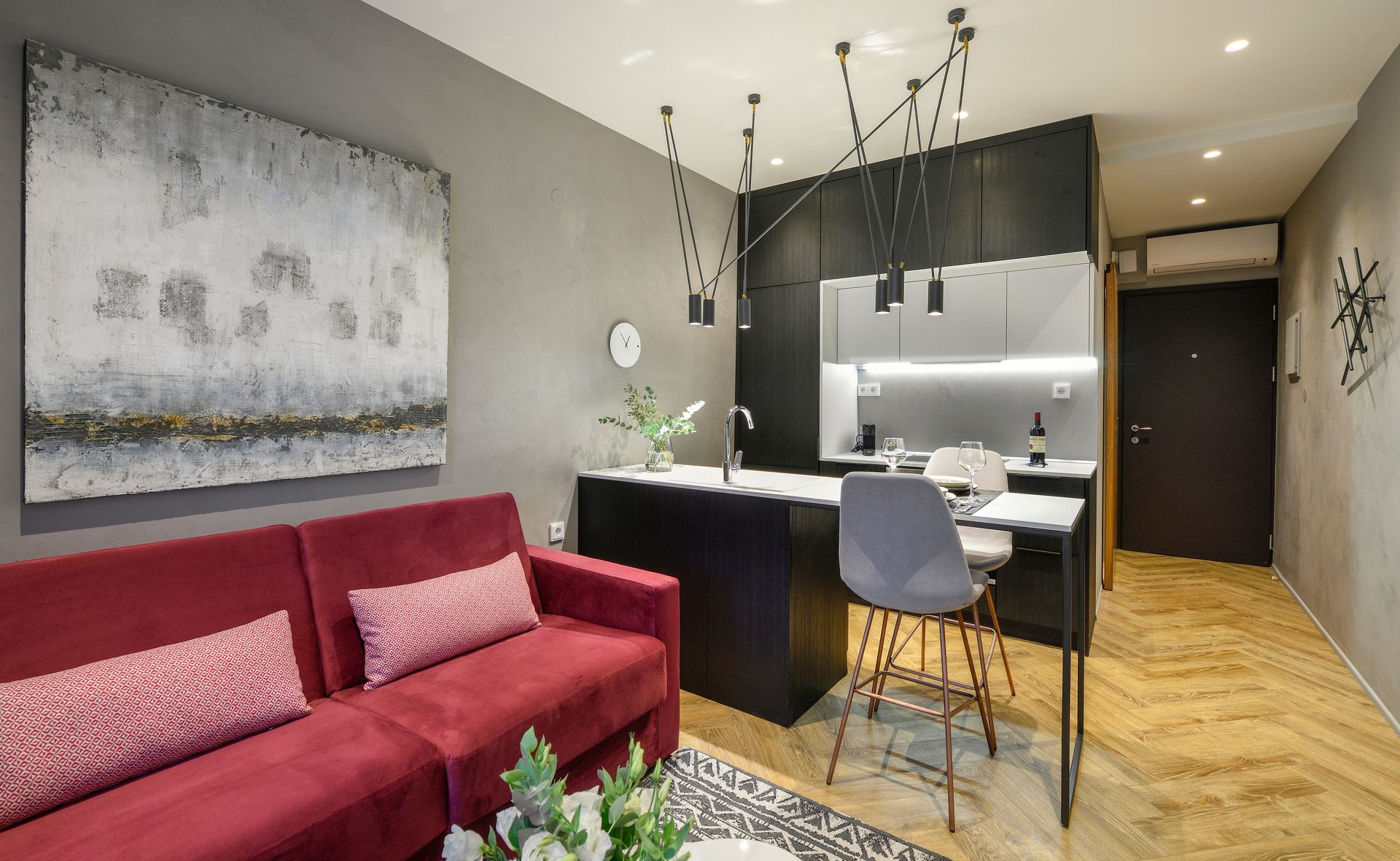 Olvios Luxury Suites & Lofts