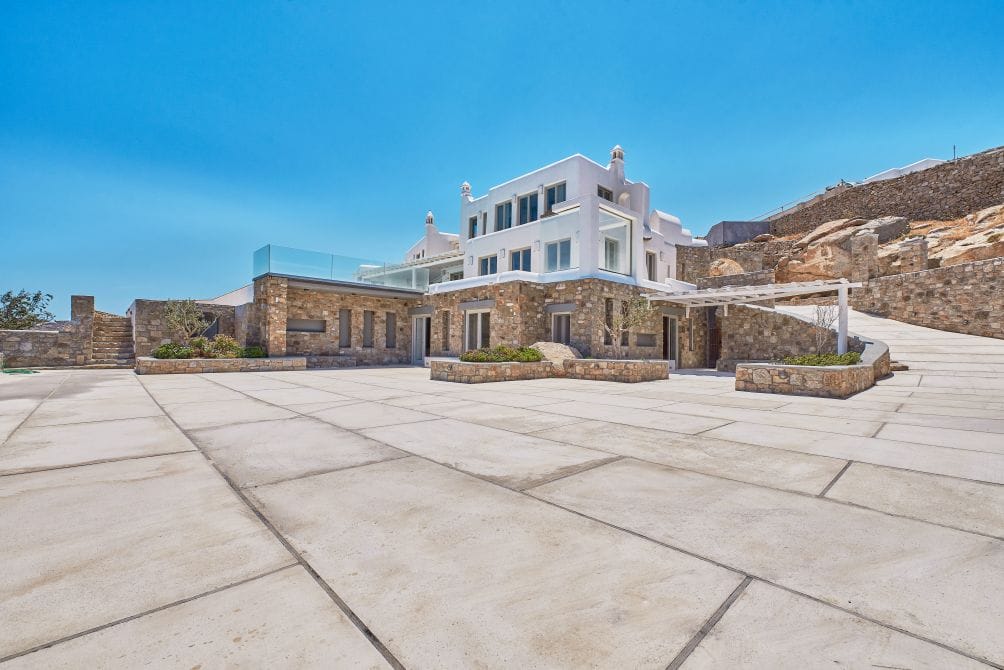 Mykonos On The Rocks