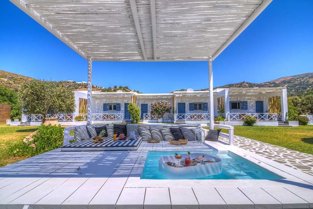 Ow Andros Luxury Suites