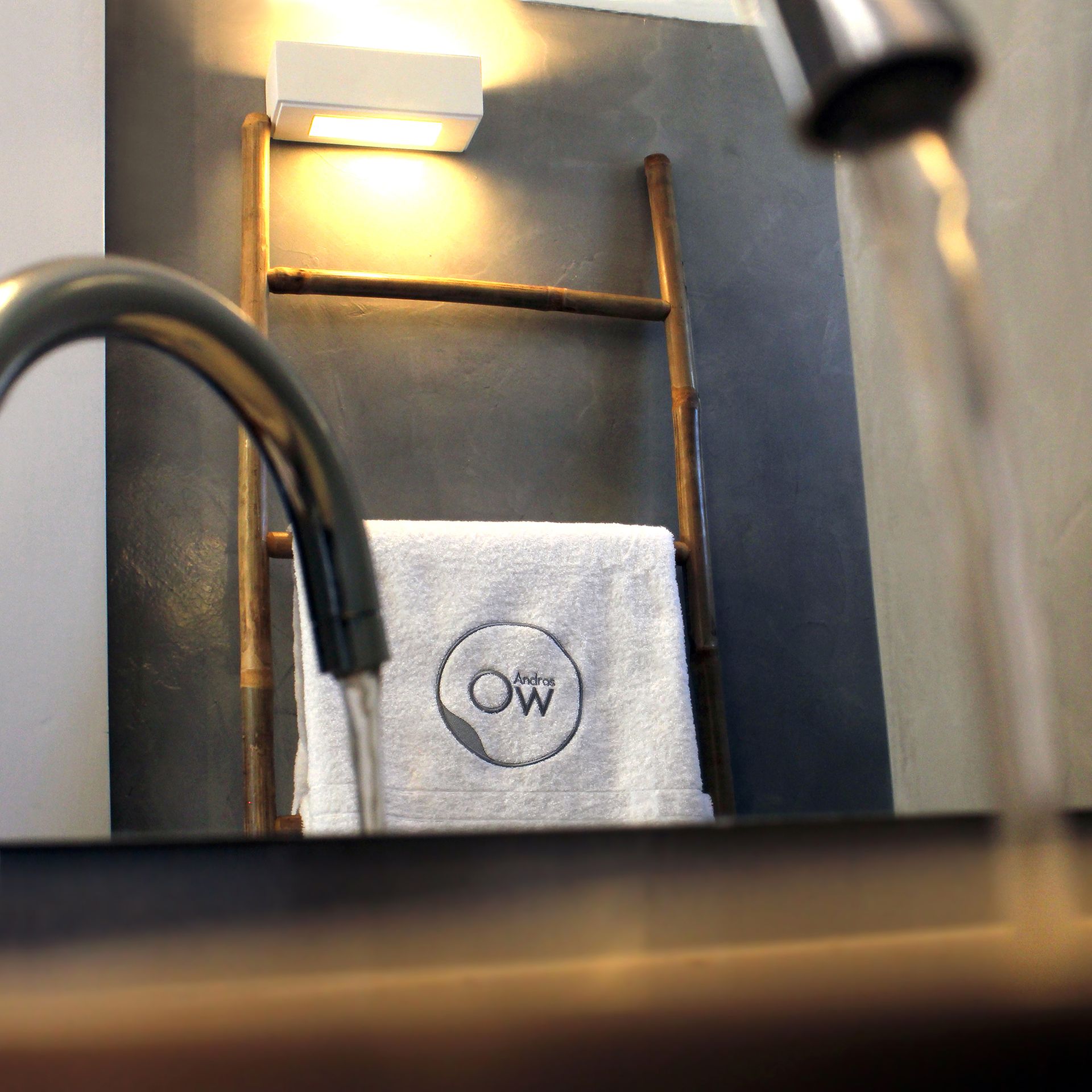 Ow Andros Luxury Suites