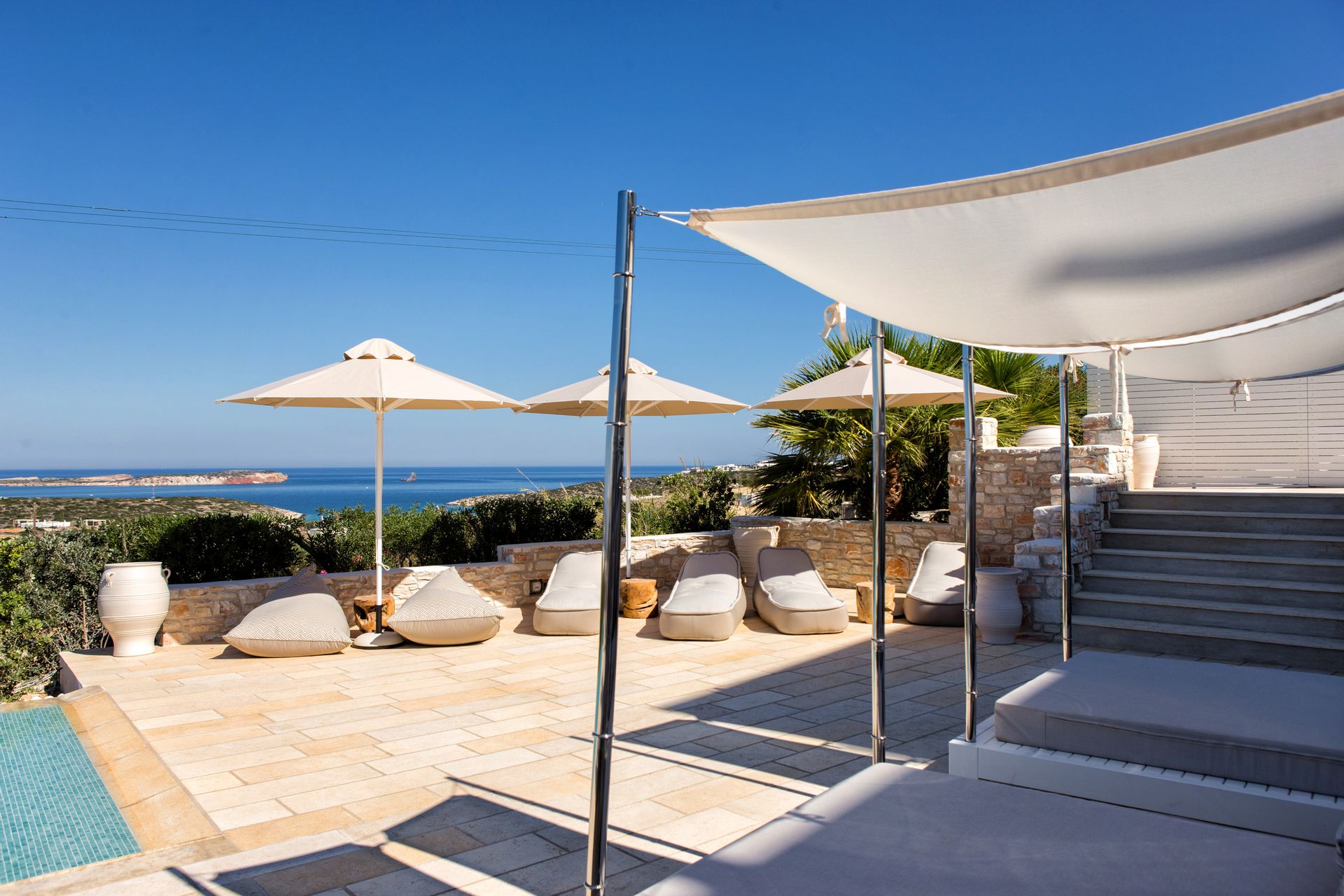 Anna Platanou Suites main pool