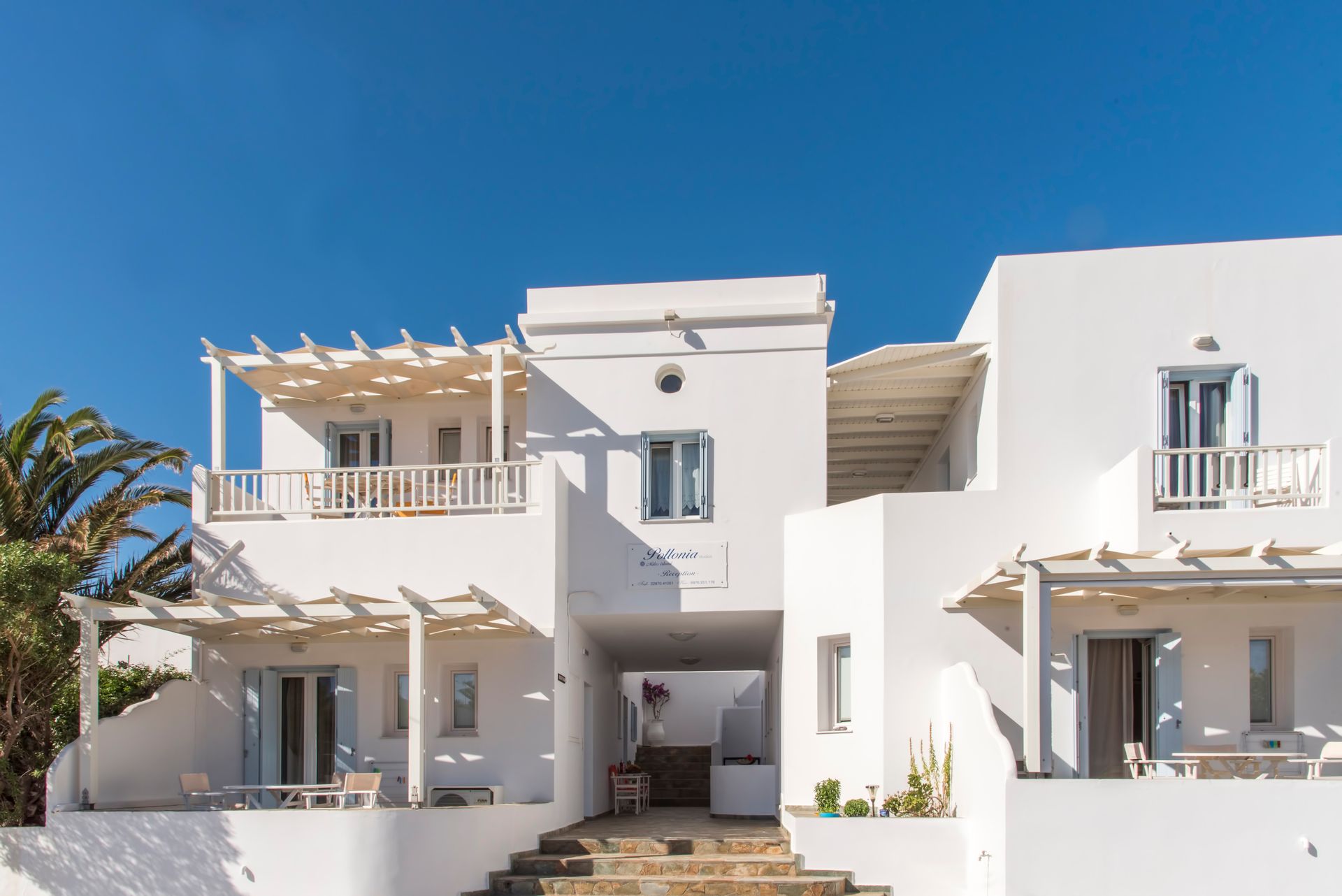 Pollonia Studios Milos