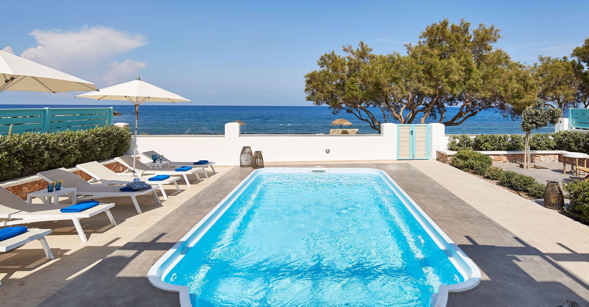 Almyriki Beach Villa Santorini