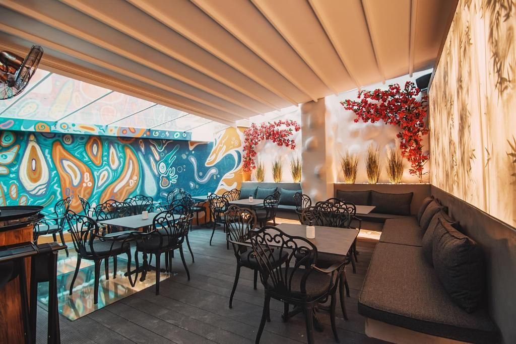 Project 3 Urban Chic Hotel