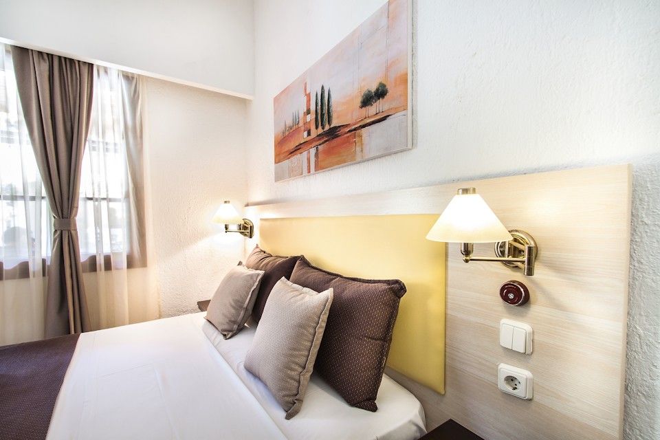 Standard Room Bedroom (Central building)