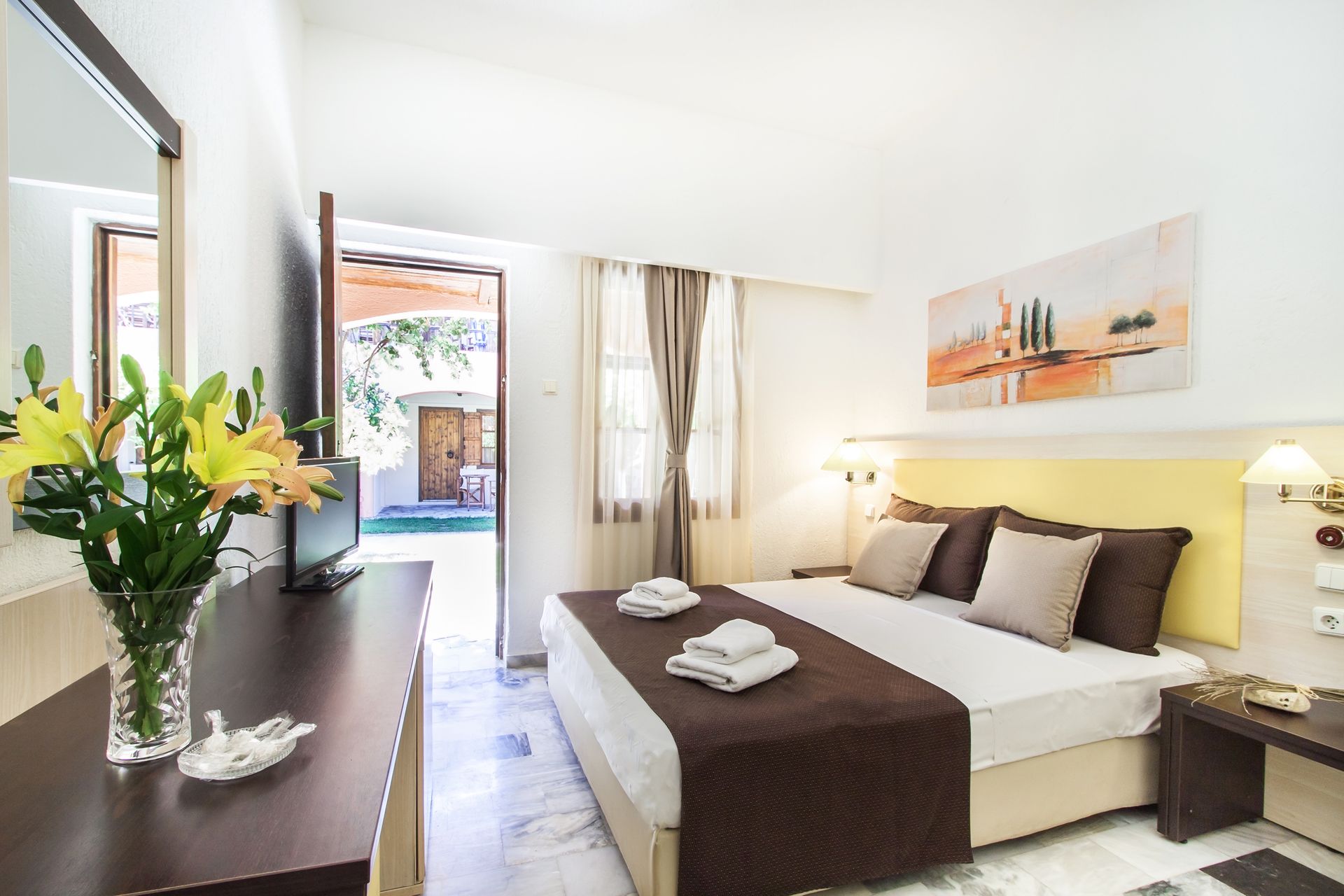 Standard Room Bedroom (Central building)