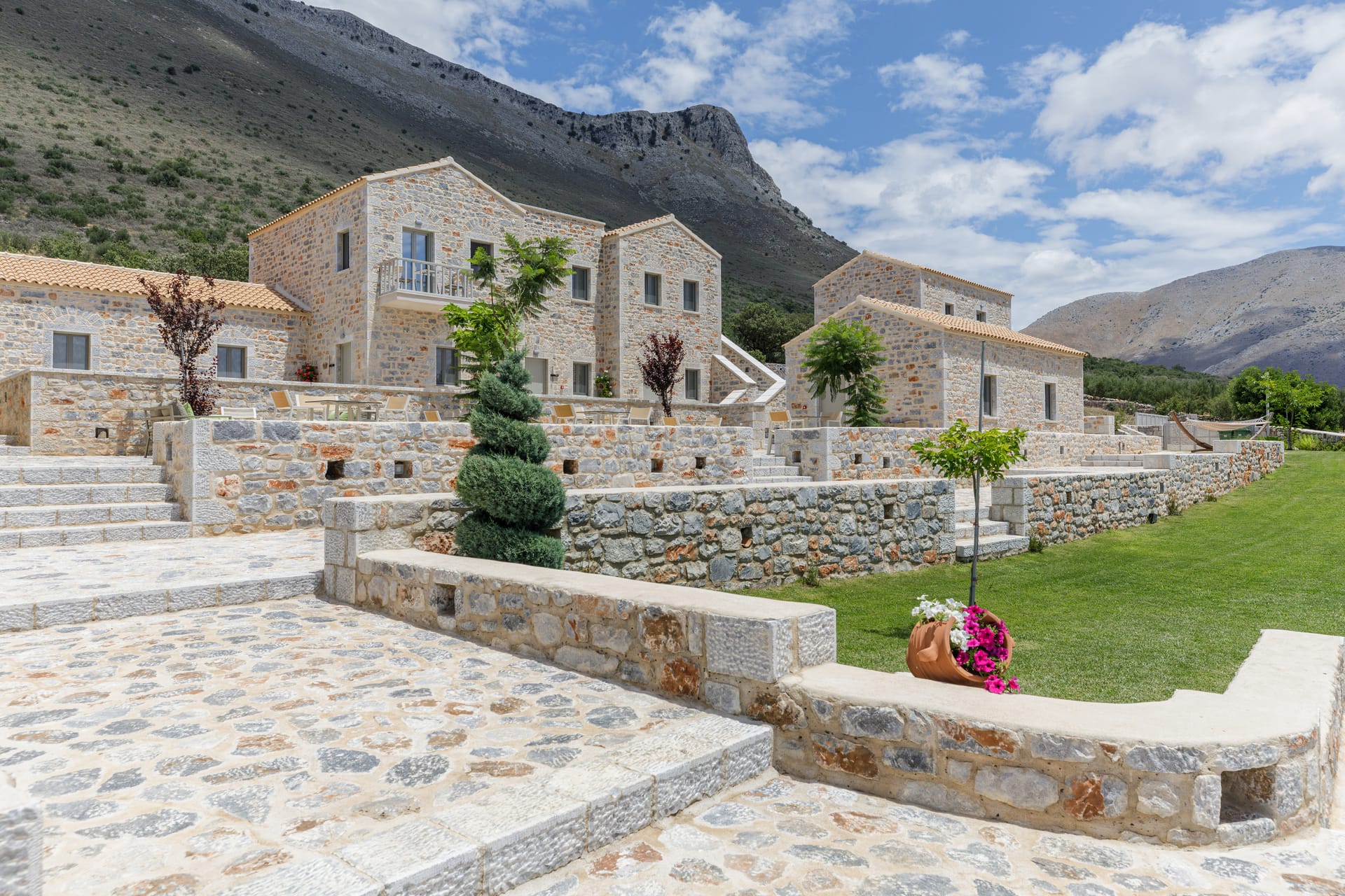 Salvia Areopolis All-Suite Hotel