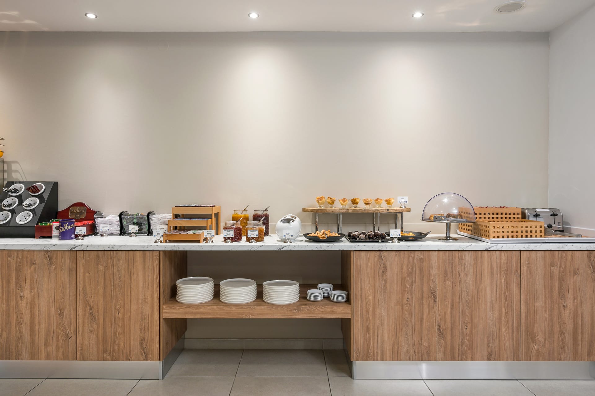 Sea View Hotel & Apartments