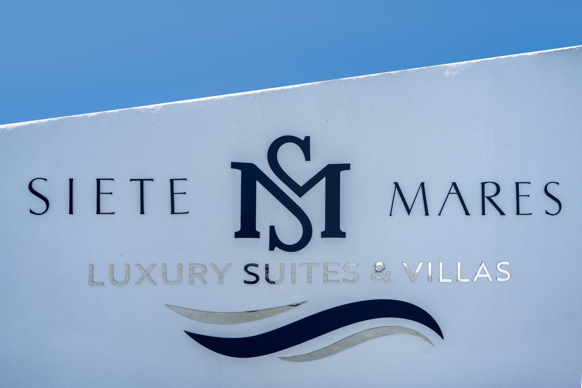 Siete Mares Luxury Suites Santorini