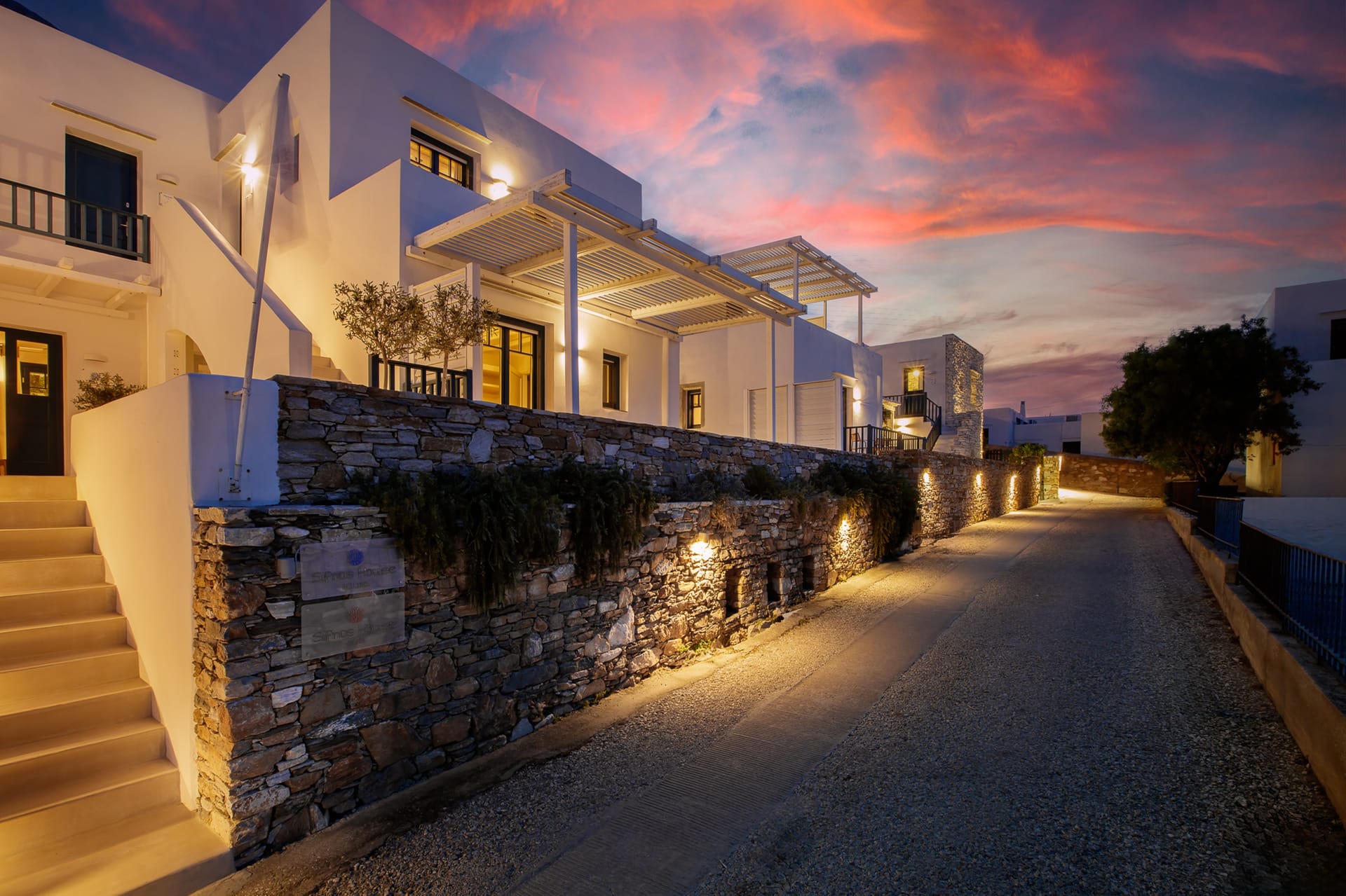 Sifnos House Rooms & Spa