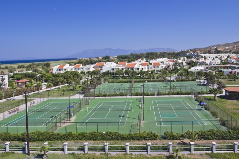 Kipriotis Village Tennis Courts