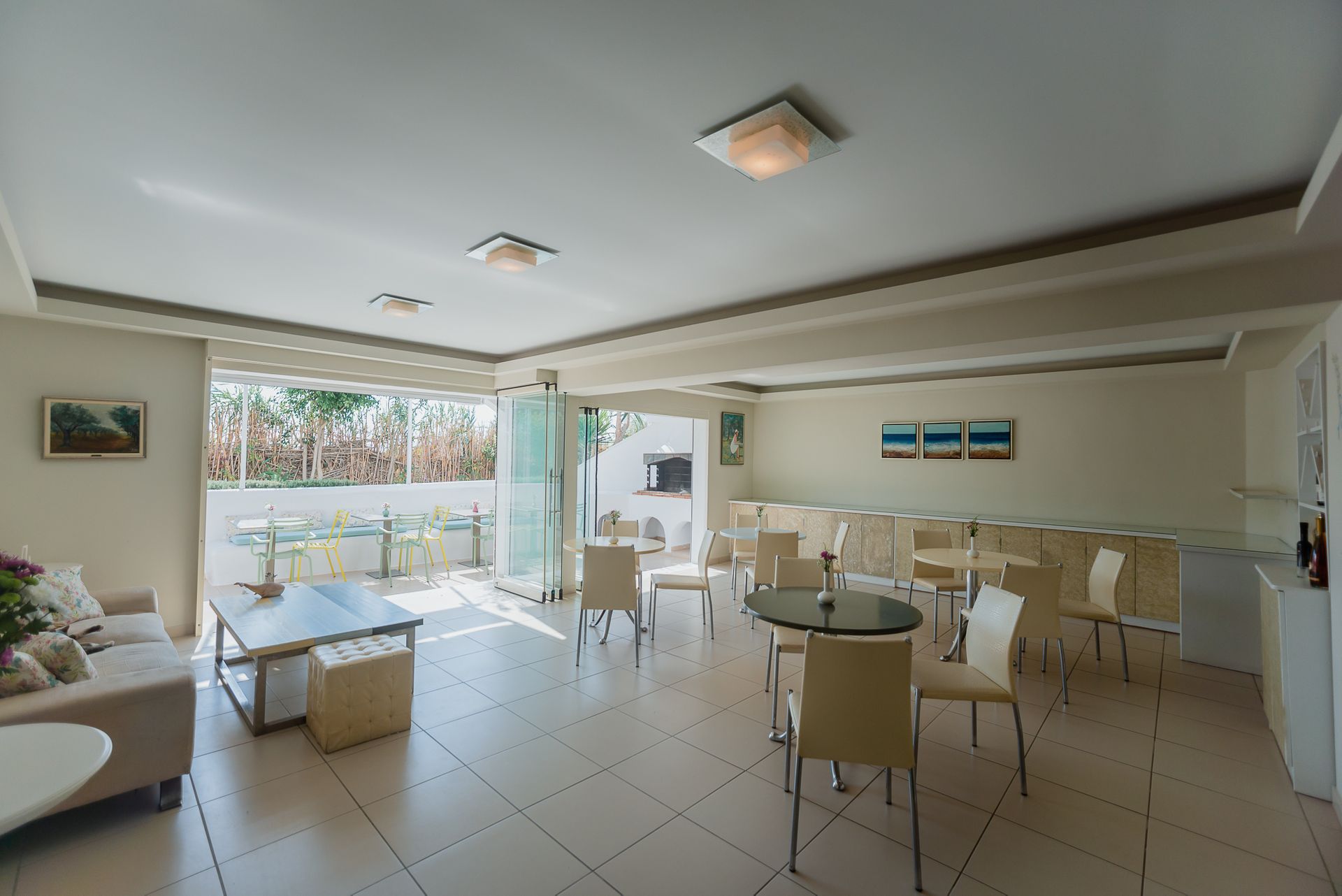 Epicurean buffet breakfast @ The Saint Vlassis Hotel Naxos