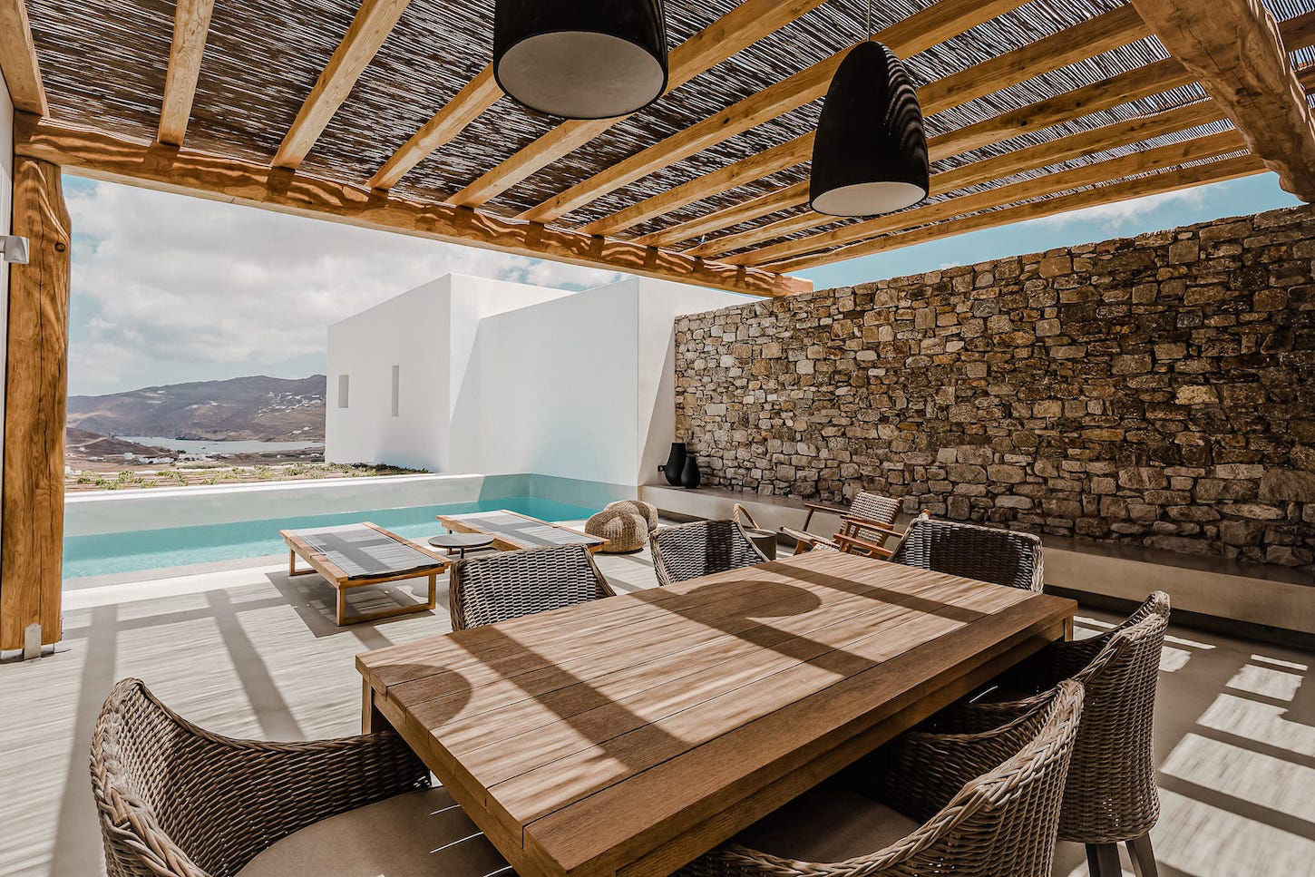 Amarelo Suites
