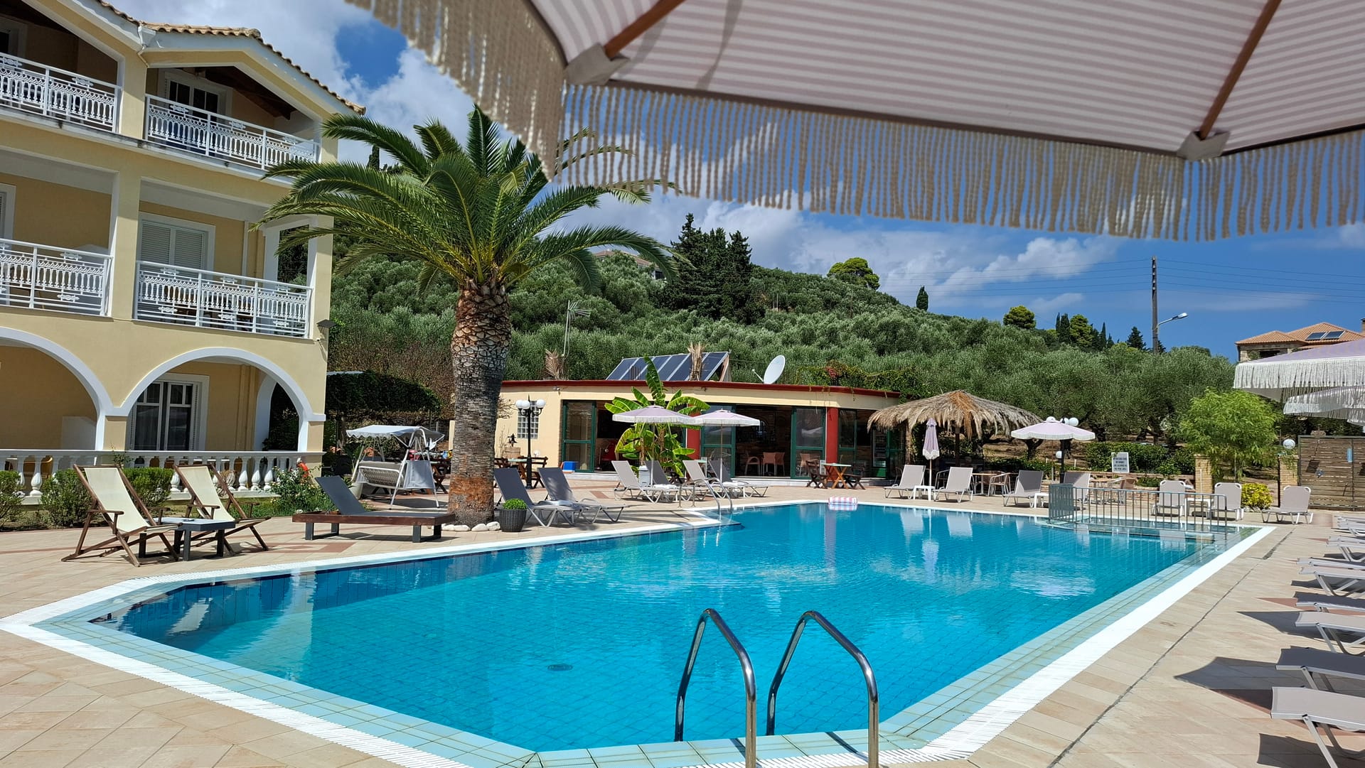 Sunflower Apartments & Studios Zakynthos