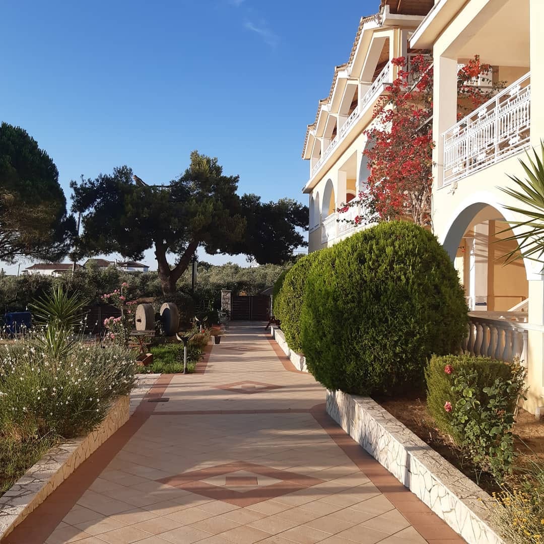 Sunflower Apartments & Studios Zakynthos