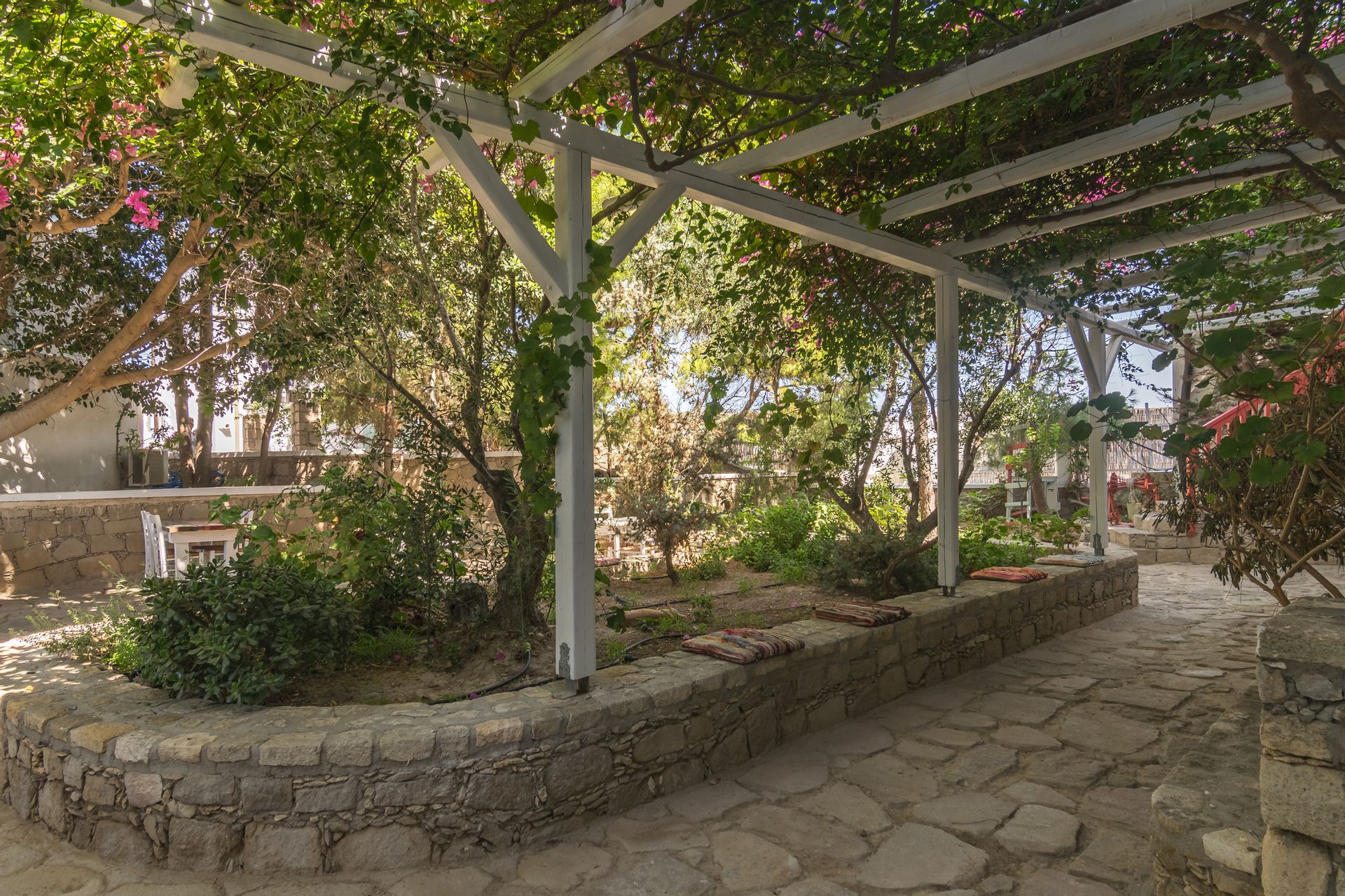 Thalassitra Village Hotel