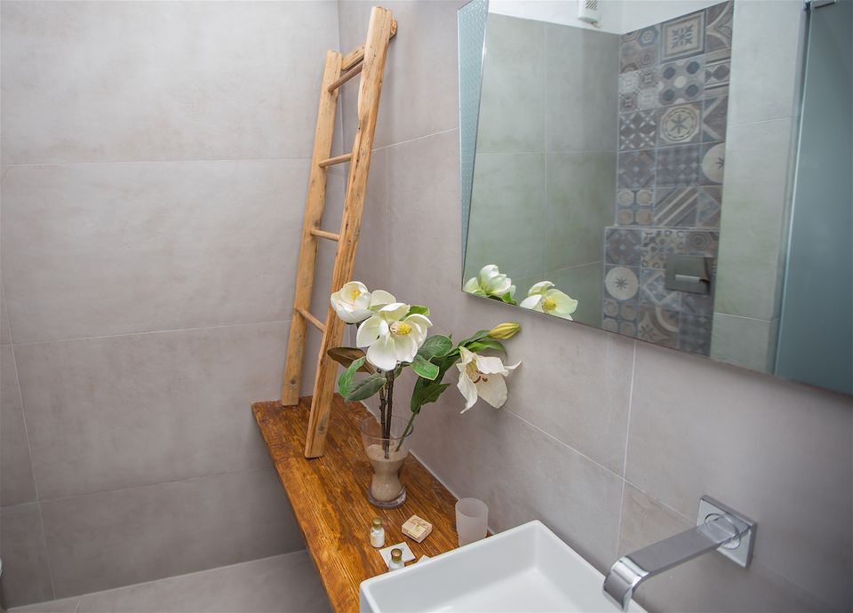 Tholaria Boutique Hotel