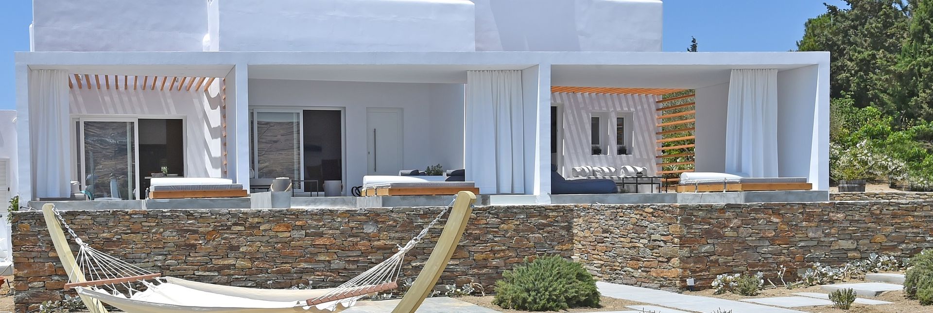 Tinos Blend Suites