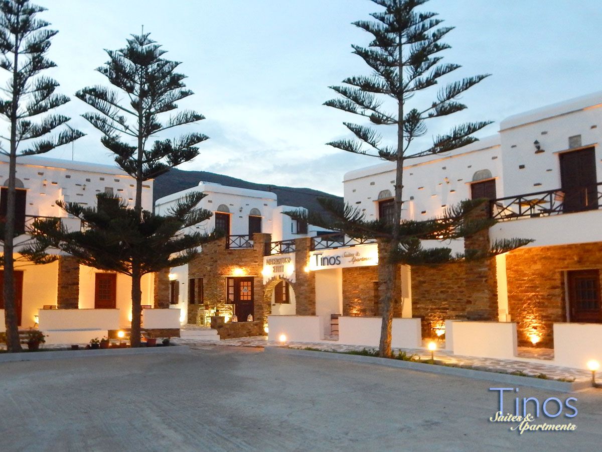 Tinos Suites & Apartments