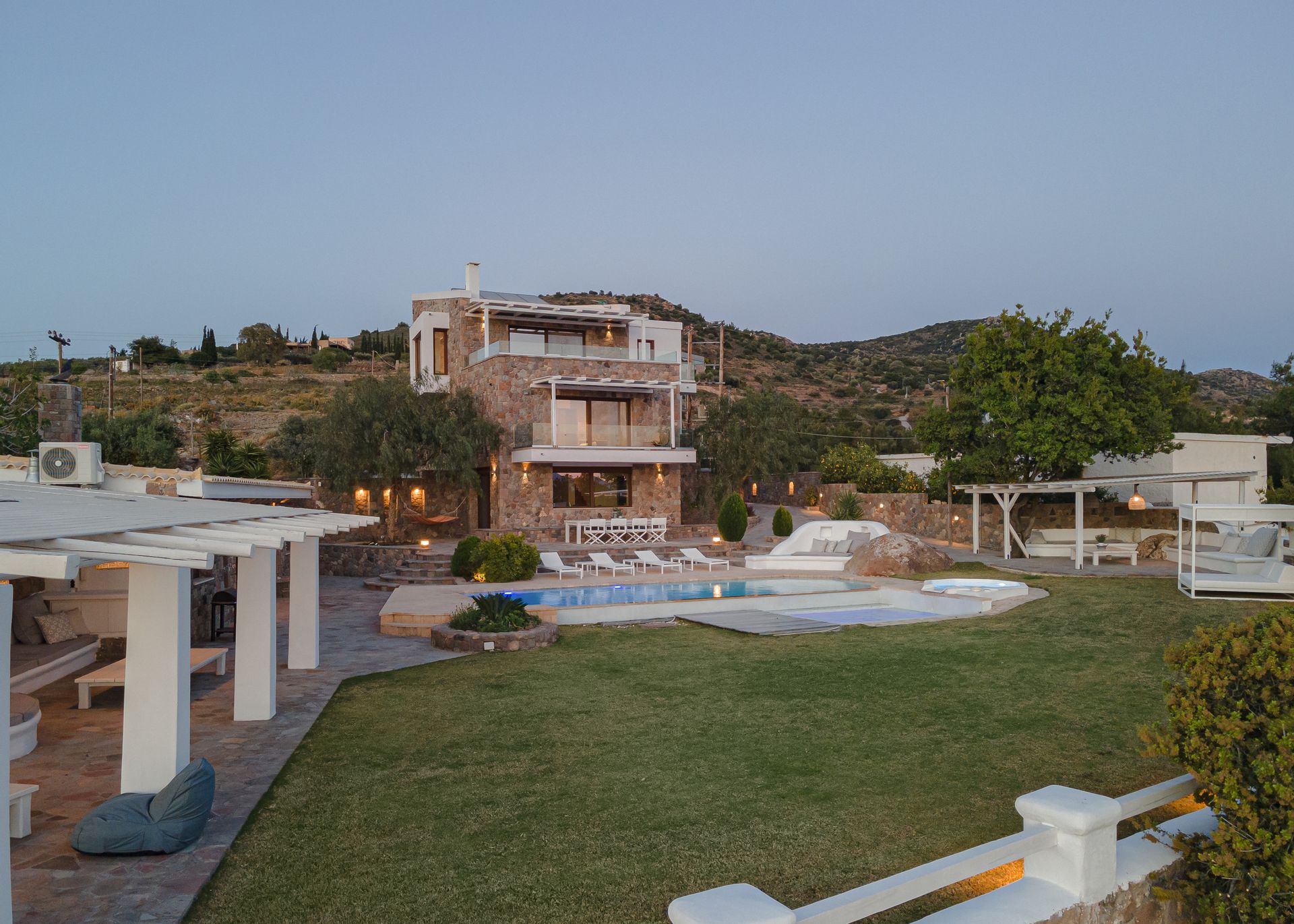 Villa Tzikides Aegina
