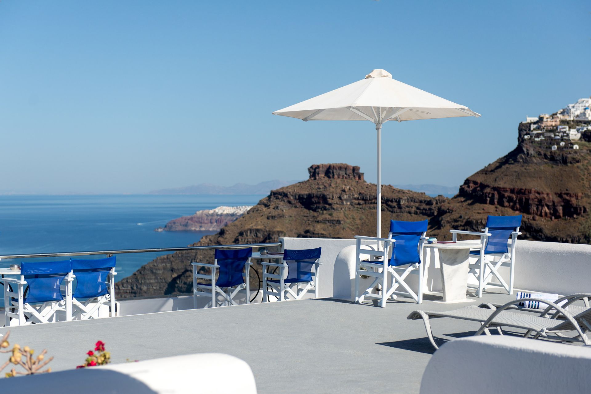Vallas Apartments & Villas Santorini