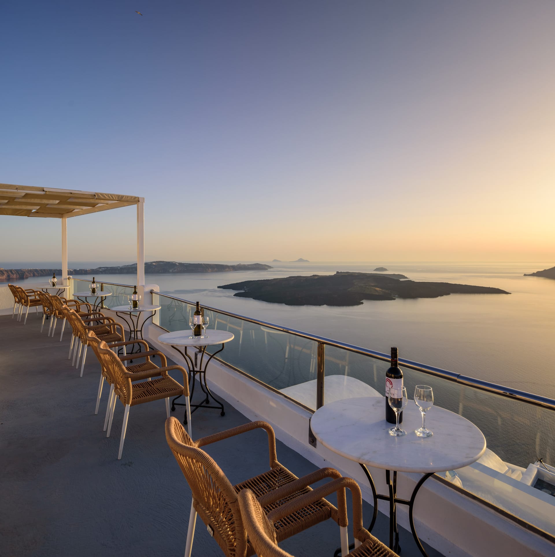 Vallas Apartments & Villas Santorini