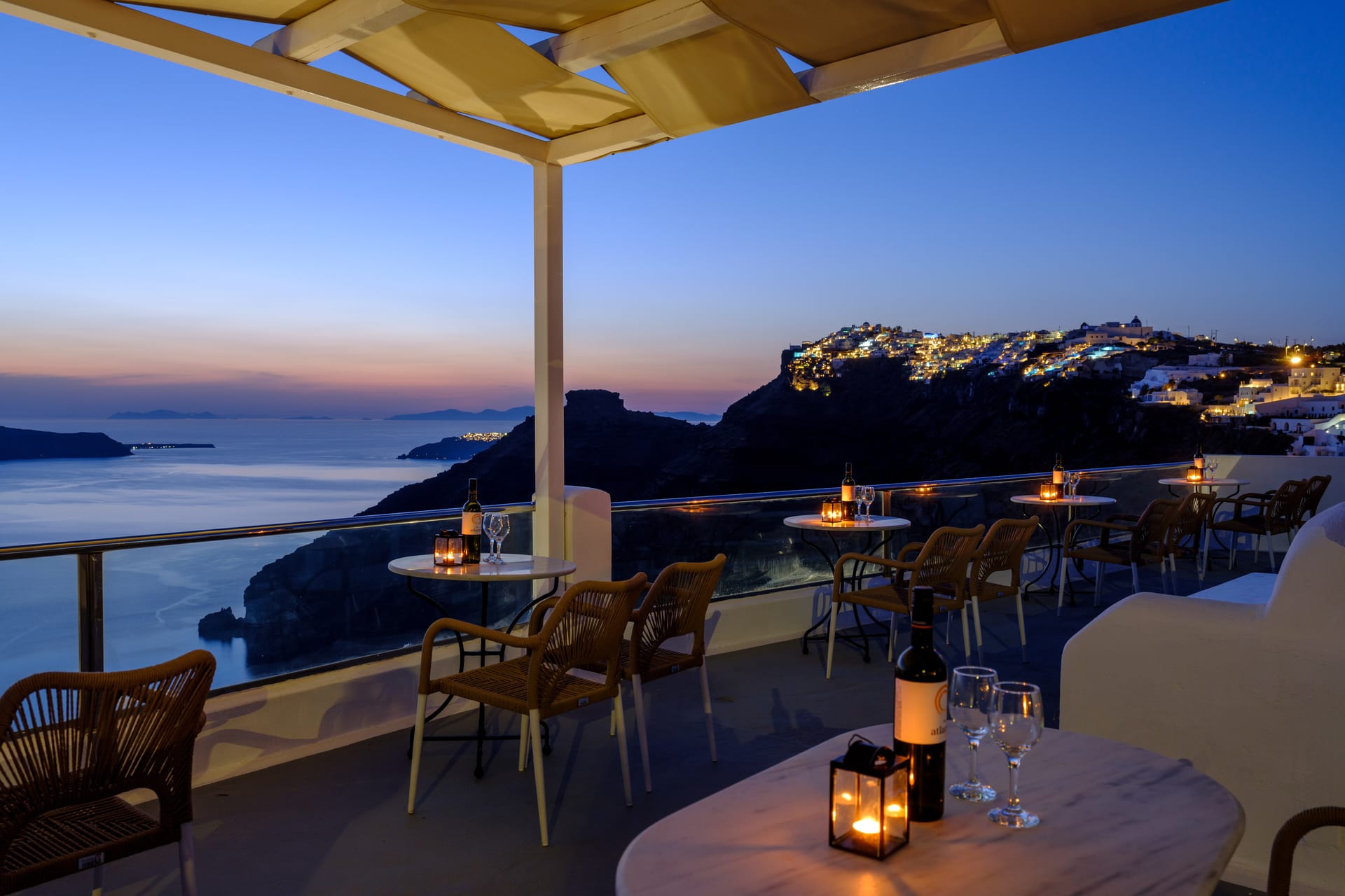 Vallas Apartments & Villas Santorini