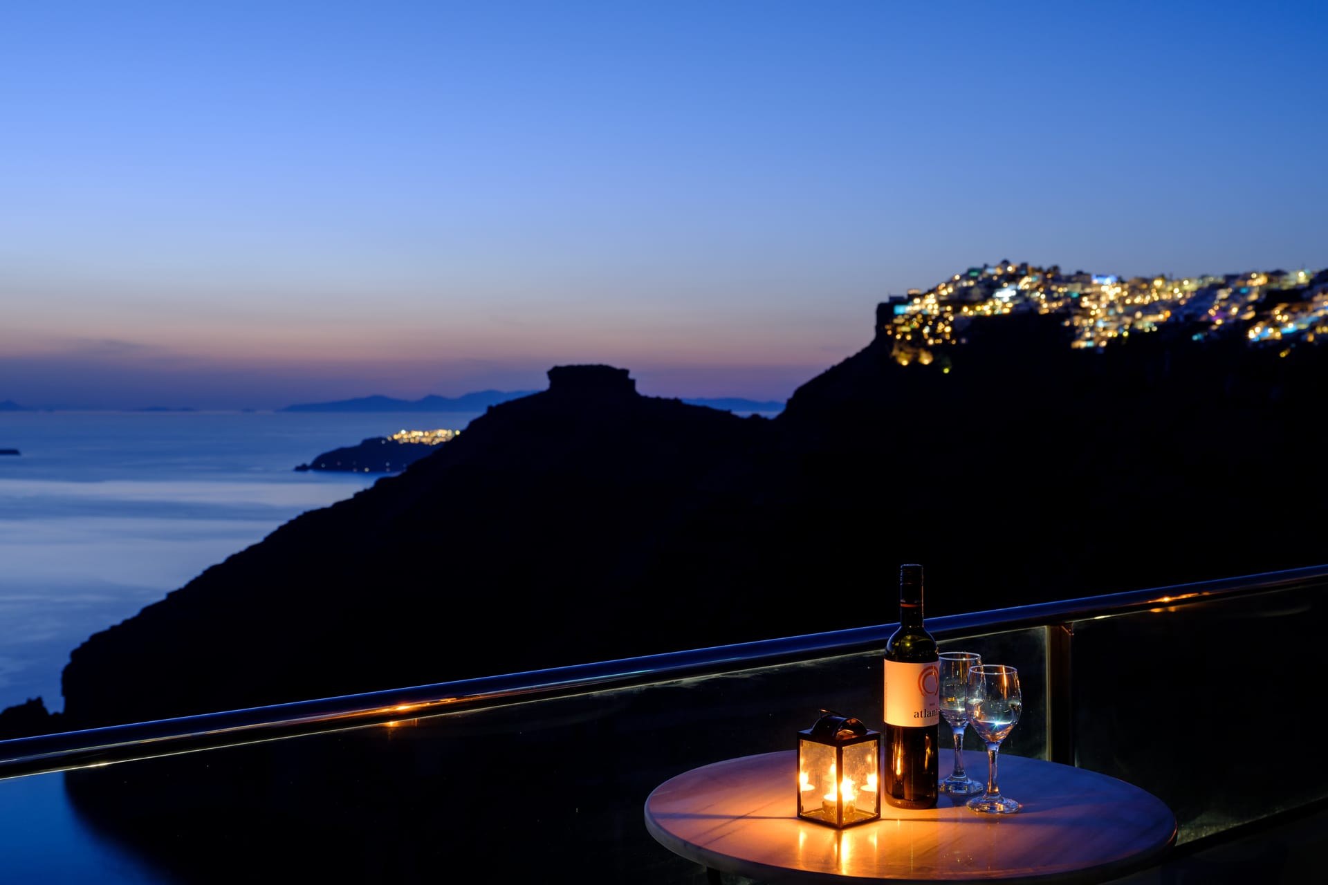 Vallas Apartments & Villas Santorini