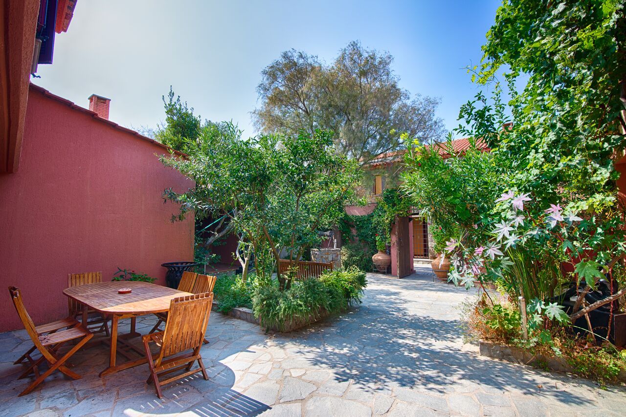 The Varos Residences Hotel