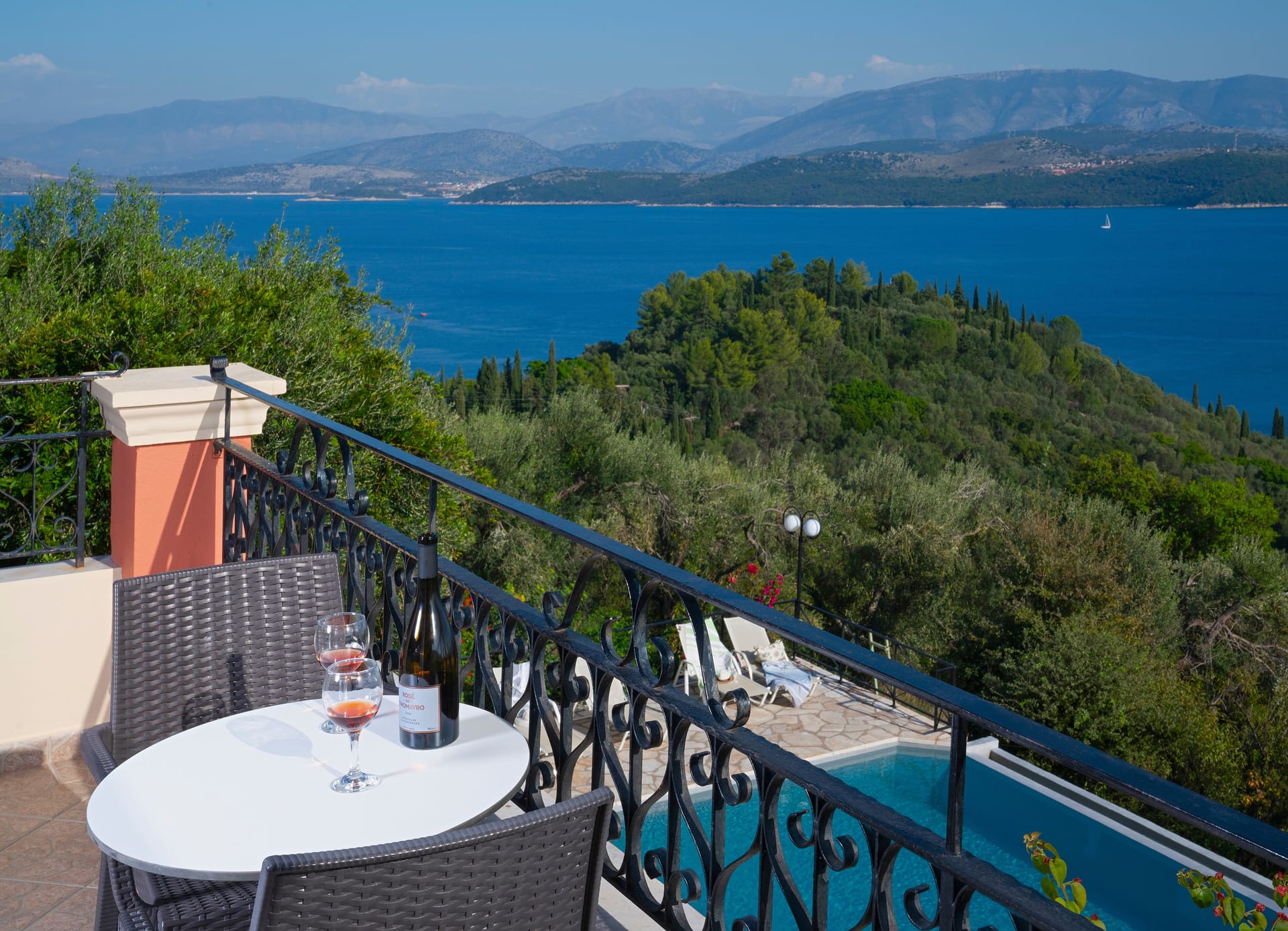 Villa Vasso Sea View Residences