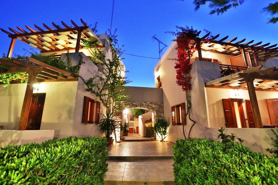 Ventoura Studios & Apartments